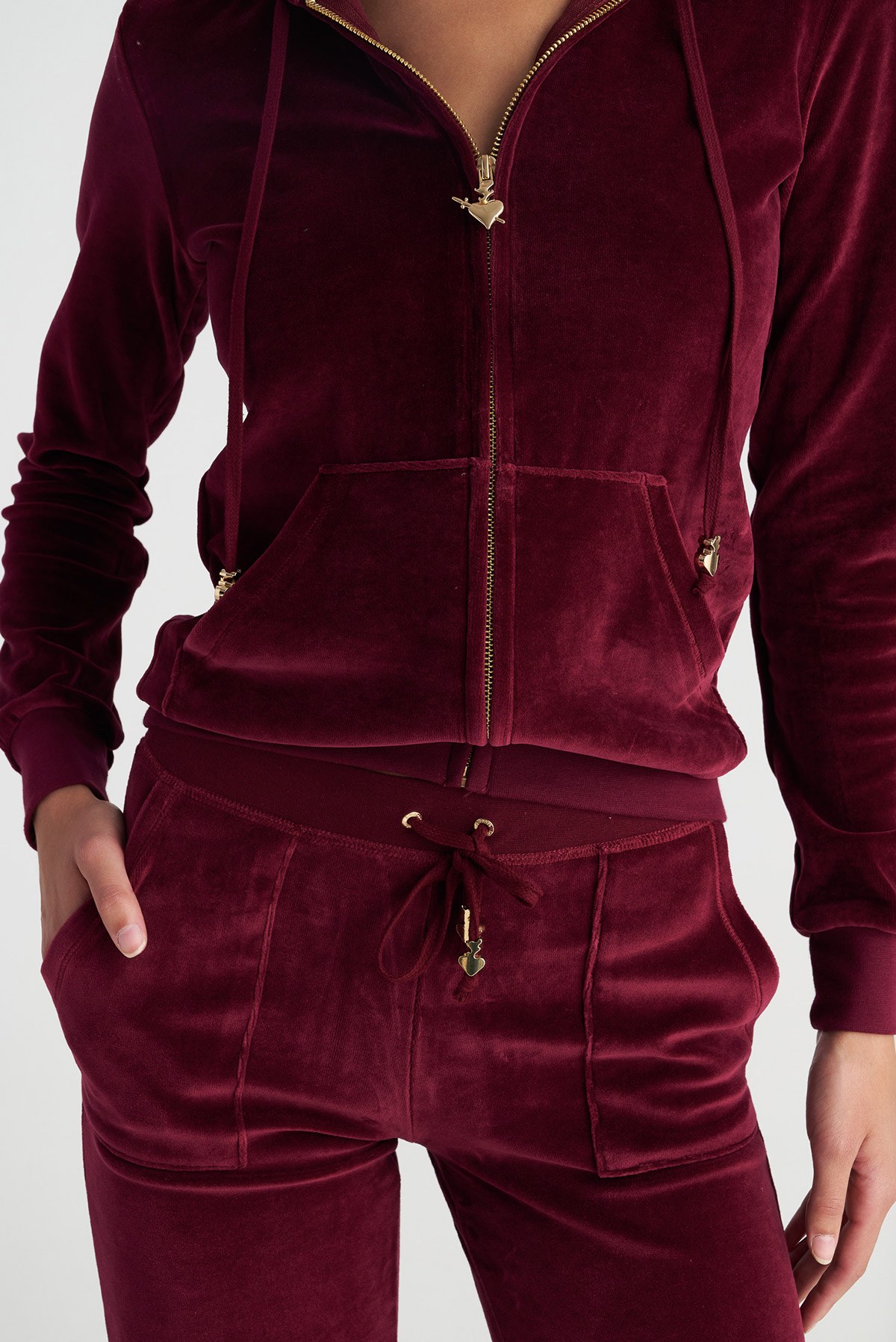 ΚΛΑΣΙΚΟ ΒΕΛΟΥΤΕ ΠΑΝΤΕΛΟΝΙ φωτογραφία