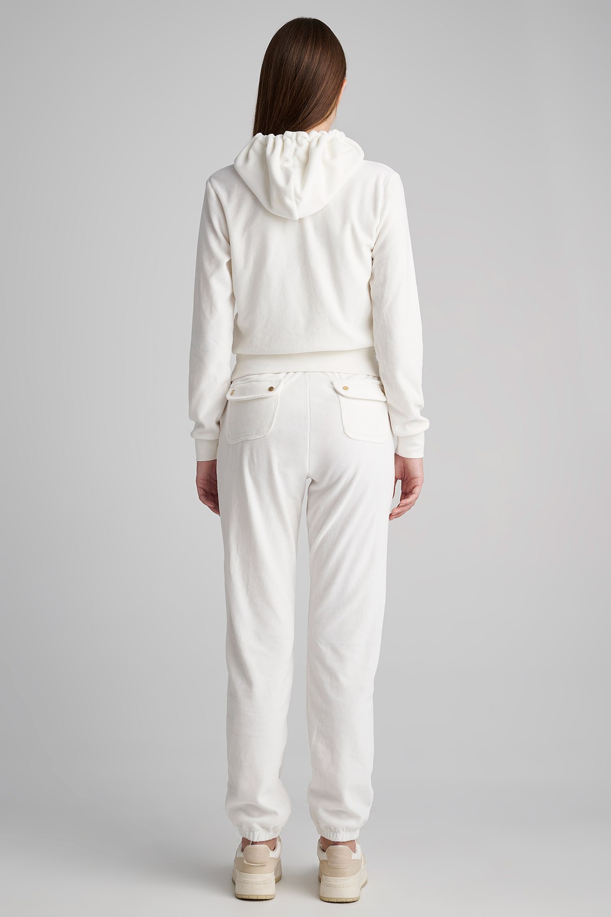 ΒΕΛΟΥΤΕ ΦΟΡΜΑ ΜΕ ΛΑΣΤΙΧΟ ΣΤΟΝ ΑΣΤΡΑΓΑΛΟ φωτογραφία