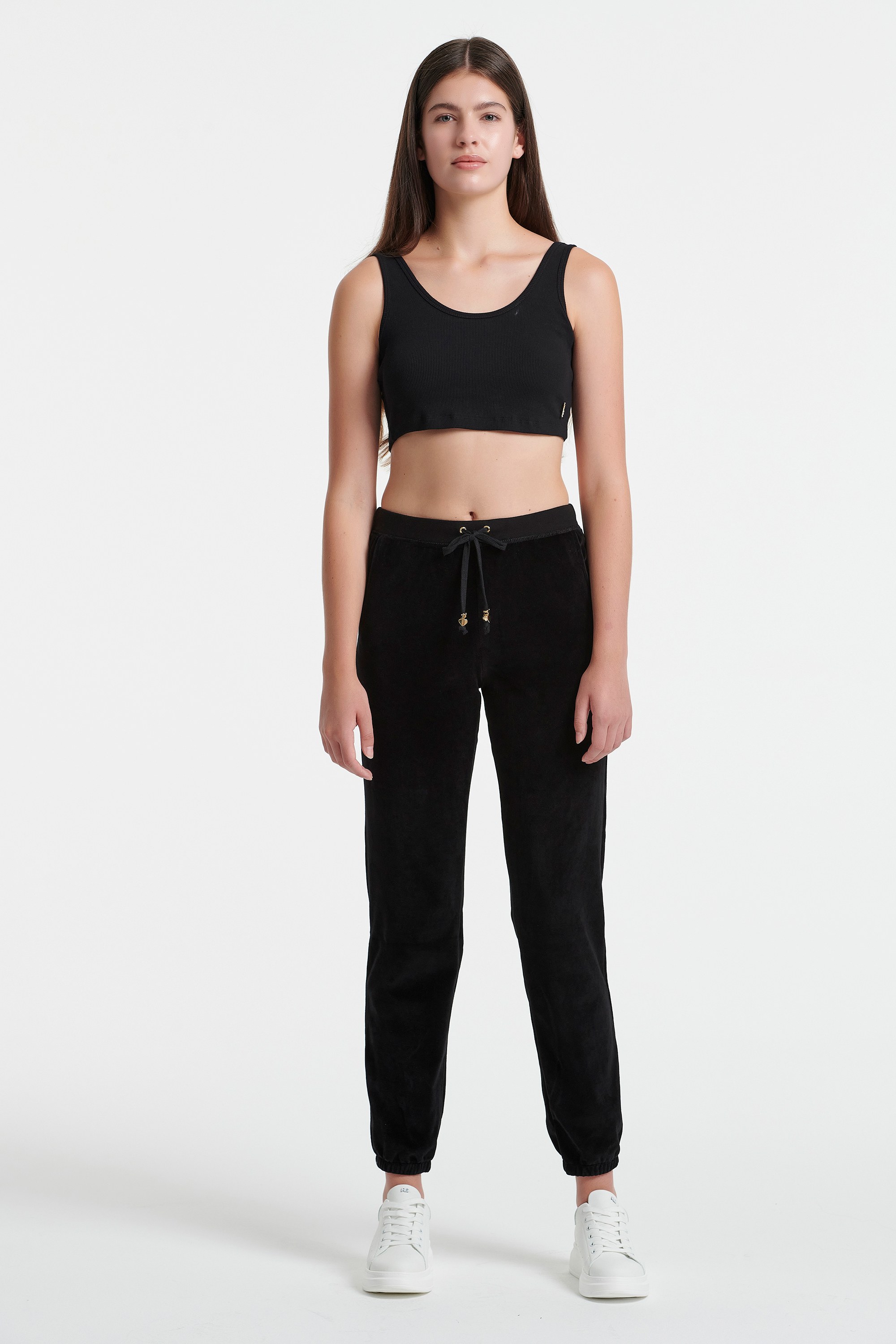 ΒΕΛΟΥΤΕ ΦΟΡΜΑ ΜΕ ΛΑΣΤΙΧΟ ΣΤΟΝ ΑΣΤΡΑΓΑΛΟ φωτογραφία