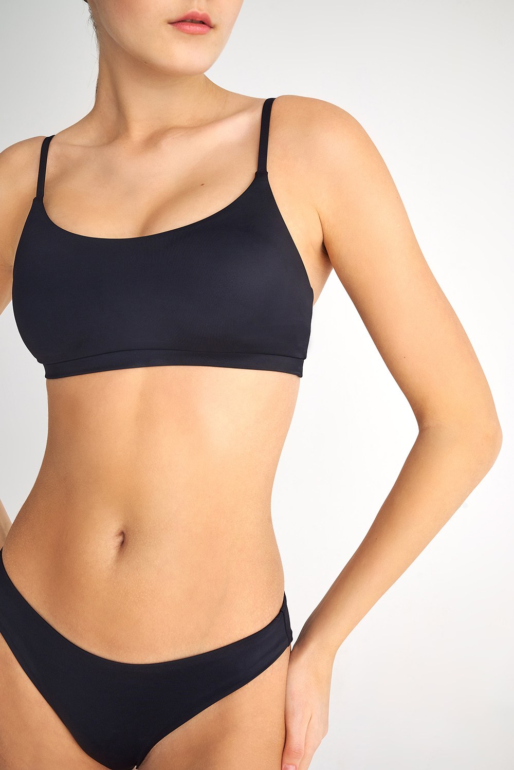 RECYCLED ΜΑΓΙΟ ΜΠΙΚΙΝΙ ΤΟΠ φωτογραφία