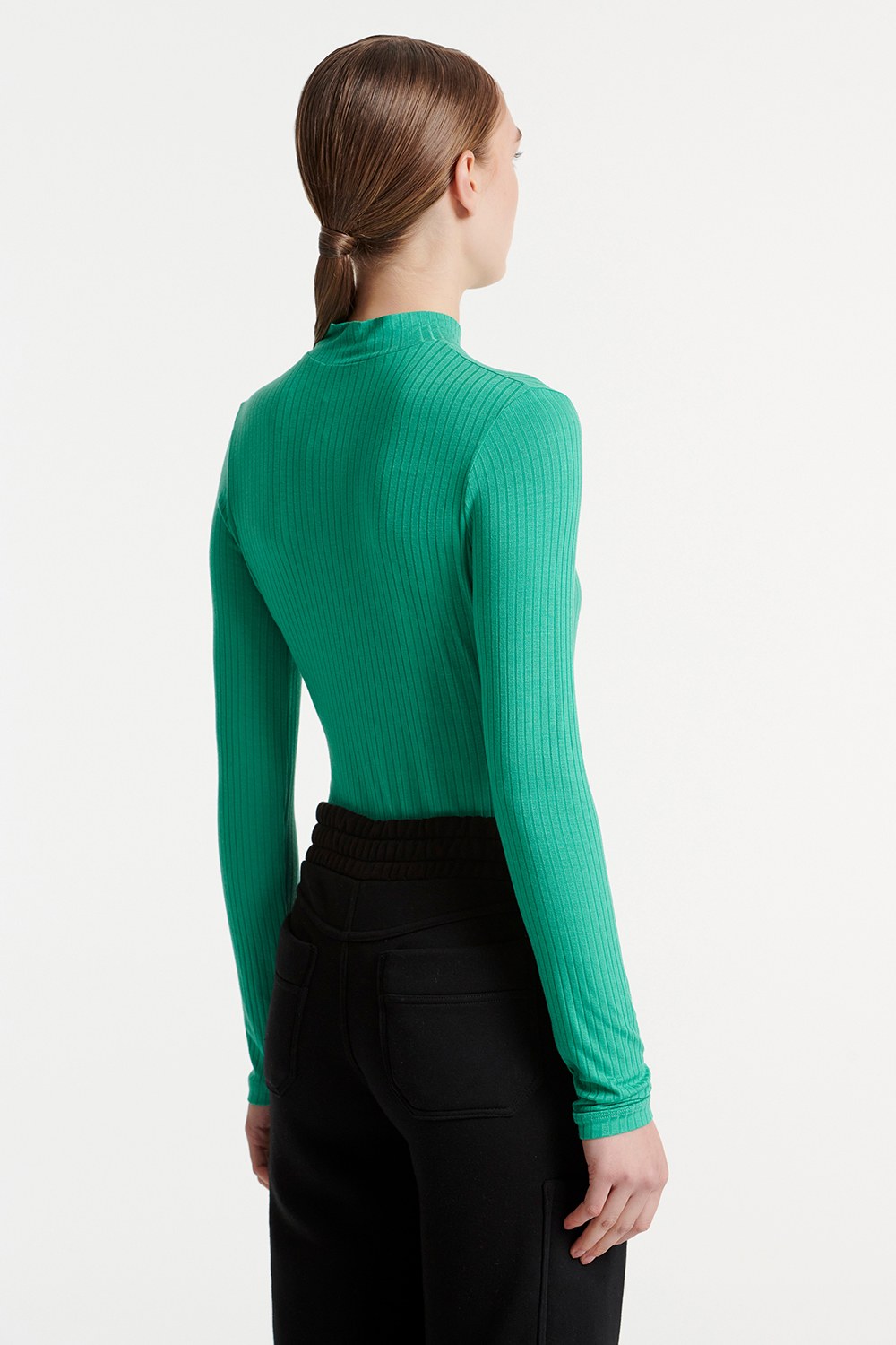 ΜΑΚΡΥΜΑΝΙΚΗ ΕΛΑΣΤΙΚΗ ΜΠΛΟΥΖΑ φωτογραφία