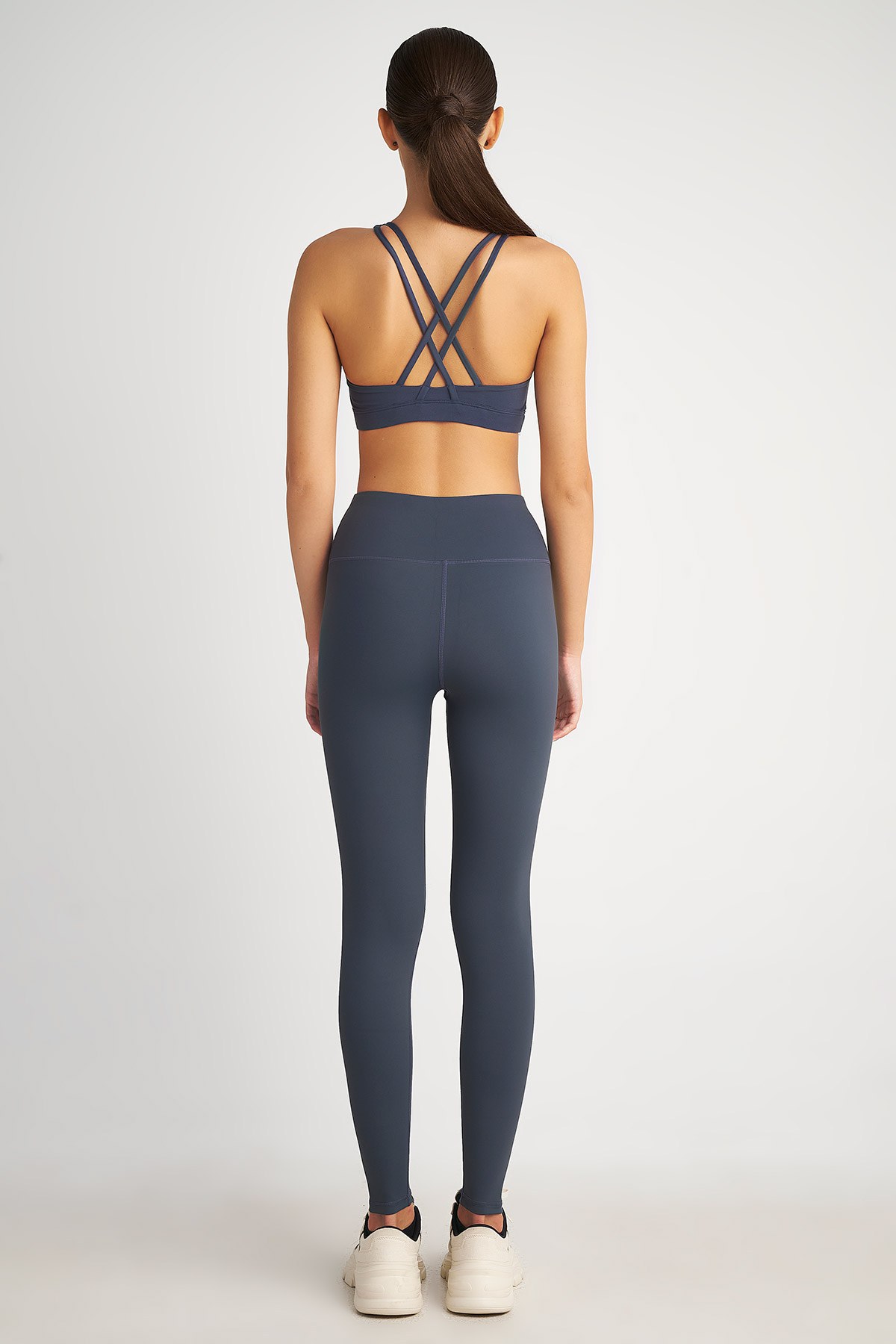 2ND SKIN ΨΗΛΟΜΕΣΟ ΚΟΛΑΝ ΓΥΜΝΑΣΤΙΚΗΣ φωτογραφία