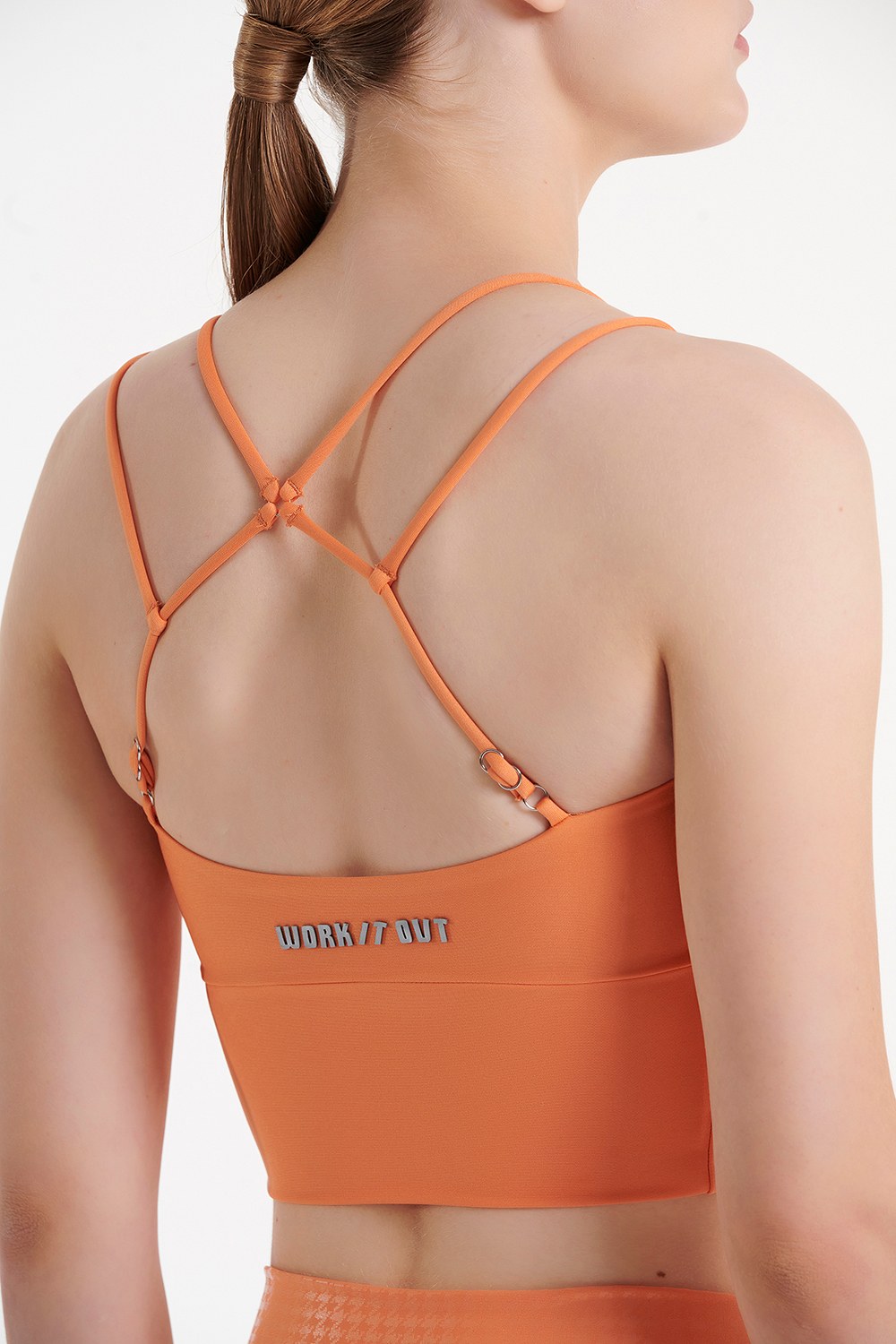 ΚΟΝΤΟ ΤΟΠ/ΜΠΟΥΣΤΑΚΙ ΓΥΜΝΑΣΤΙΚΗΣ ΜΕ ΠΟΛΛΑΠΛΕΣ ΤΙΡΑΝΤΕΣ φωτογραφία