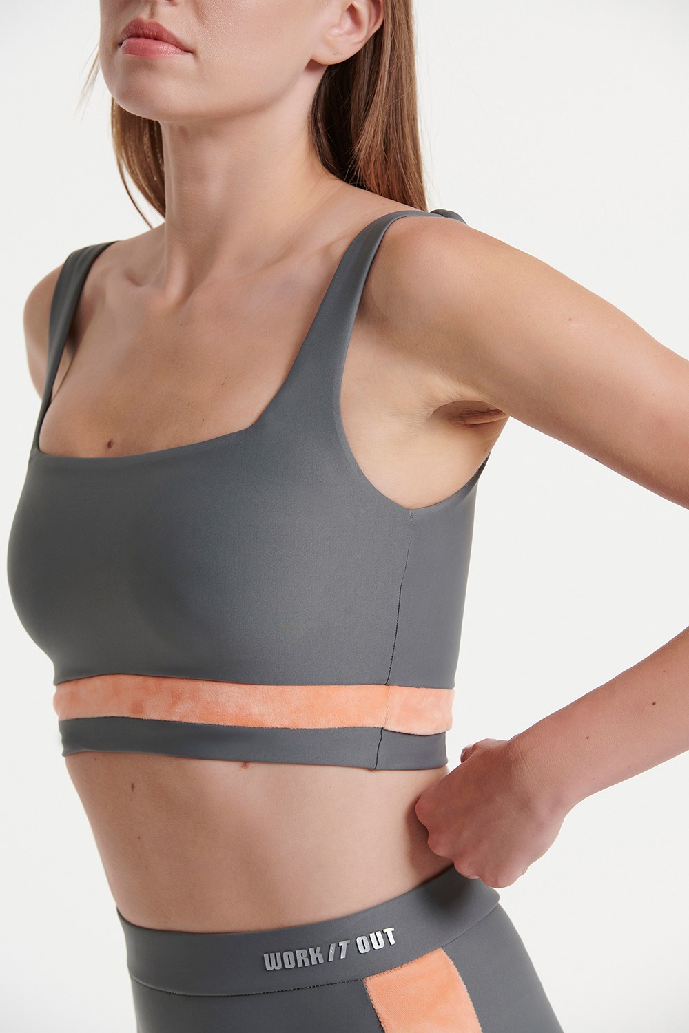 FASHION ΚΟΝΤΟ ΤΟΠ/ΜΠΟΥΣΤΑΚΙ ΓΥΜΝΑΣΤΙΚΗΣ φωτογραφία