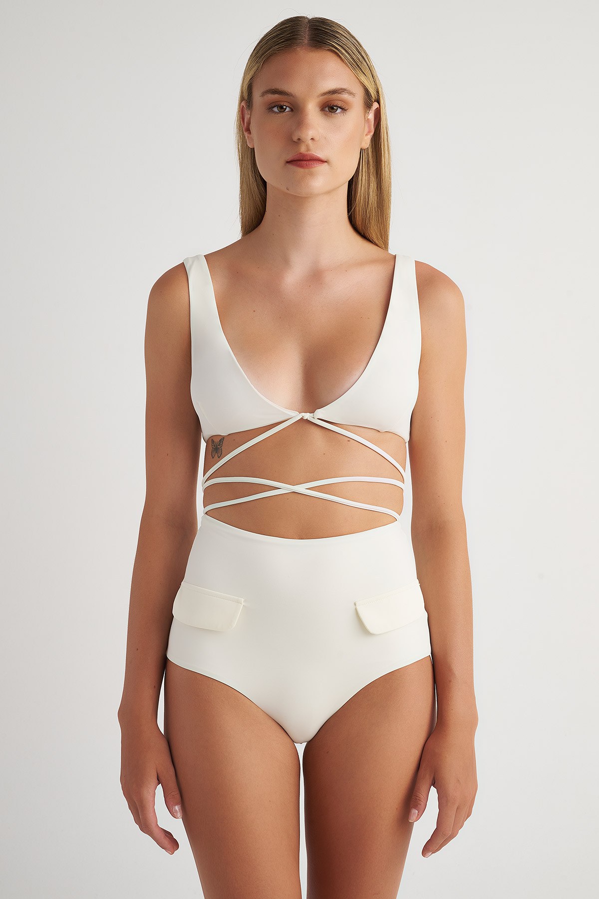 ΜΟΝΟΧΡΩΜΟ ΜΑΓΙΟ ΜΠΙΚΙΝΙ CROP ΤΟΠ φωτογραφία