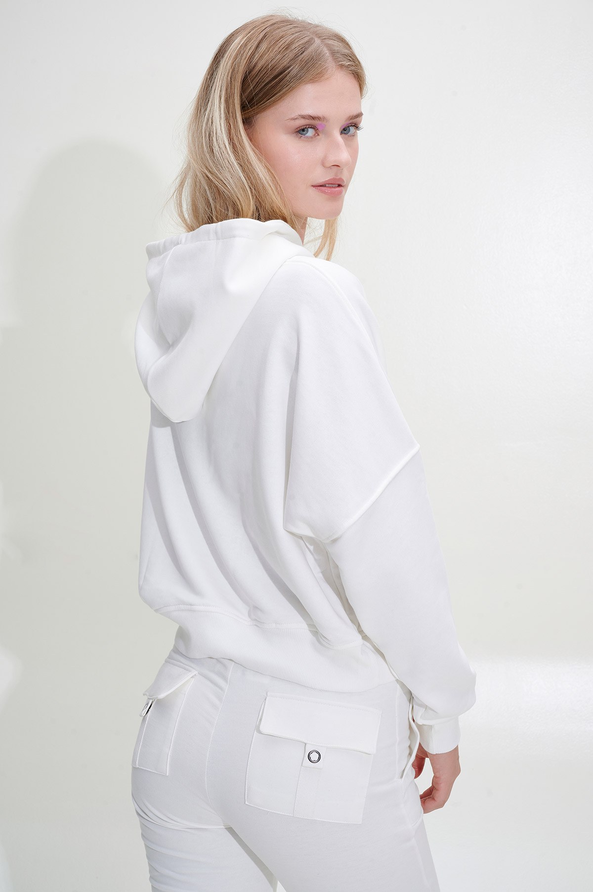 ΚΛΑΣΙΚΟ ΒΑΜΒΑΚΕΡΟ ΠΑΝΤΕΛΟΝΙ φωτογραφία