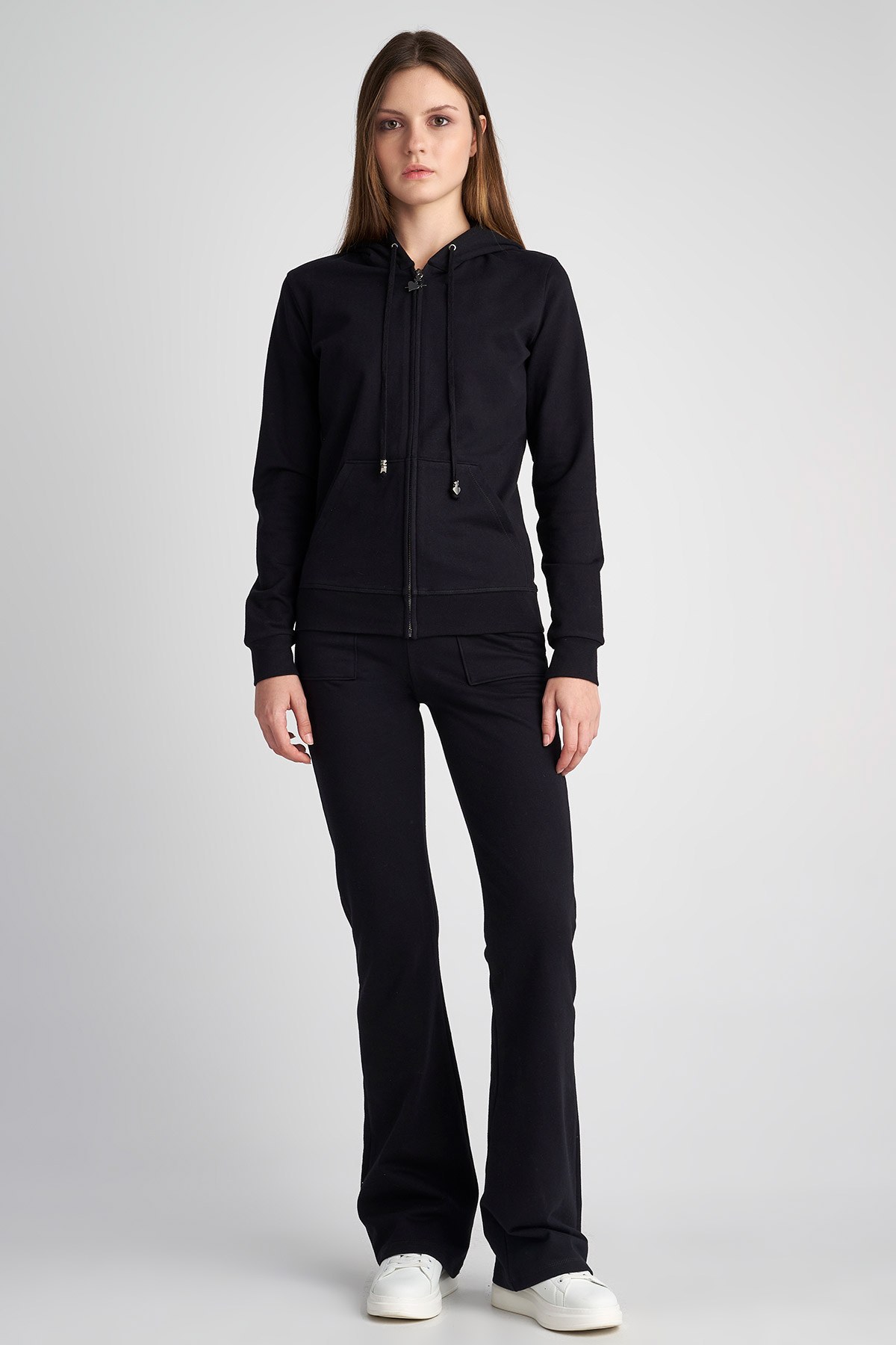 ΚΛΑΣΙΚΗ ΒΑΜΒΑΚΕΡΗ ΦΟΥΤΕΡ ΖΑΚΕΤΑ ΜΕ ΚΟΥΚΟΥΛΑ φωτογραφία