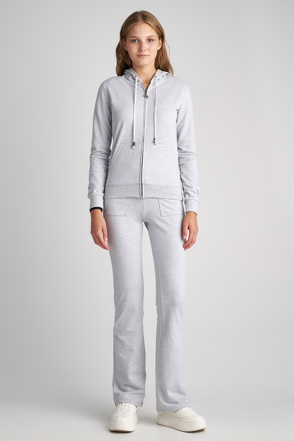 ΚΛΑΣΙΚΗ ΒΑΜΒΑΚΕΡΗ ΦΟΥΤΕΡ ΖΑΚΕΤΑ ΜΕ ΚΟΥΚΟΥΛΑ φωτογραφία