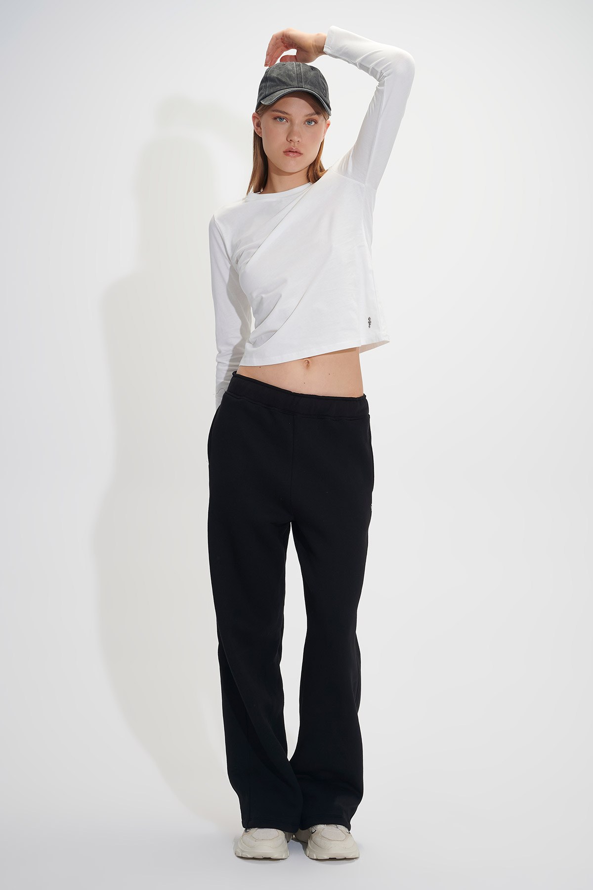 ΒΑΜΒΑΚΕΡΗ BASIC ΜΑΚΡΥΜΑΝΙΚΗ ΜΠΛΟΥΖΑ φωτογραφία