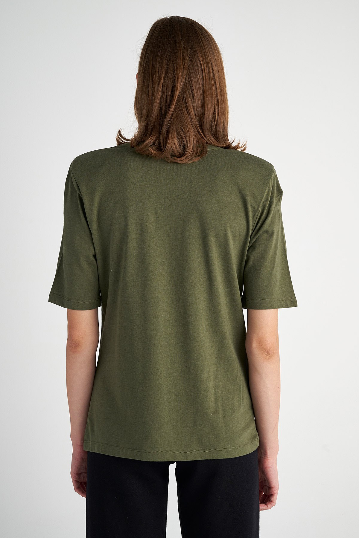 ΒΑΜΒΑΚΕΡΗ ΜΠΛΟΥΖΑ ΜΕ ΒΑΤΕΣ φωτογραφία