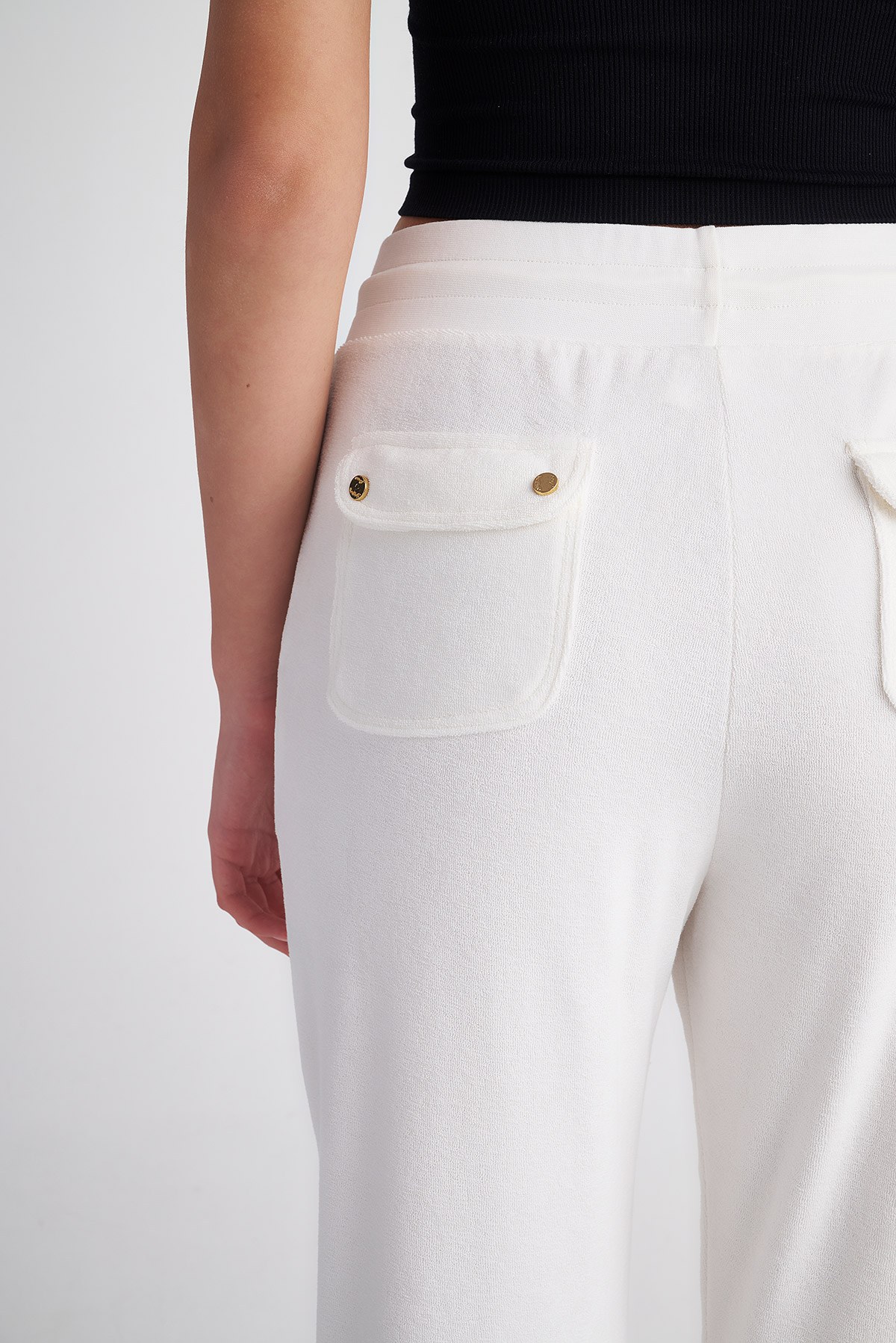 ΠΕΤΣΕΤΕ ΠΑΝΤΕΛΟΝΙ ΜΕ ΦΑΡΔΥ ΛΑΣΤΙΧΟ ΣΤΟΝ ΑΣΤΡΑΓΑΛΟ φωτογραφία