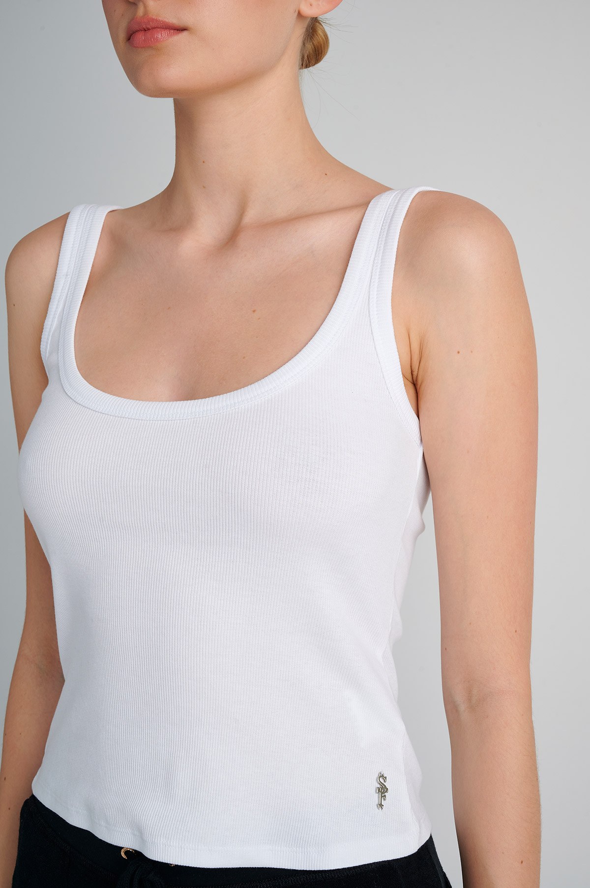 ΒΑΜΒΑΚΕΡΗ ΑΜΑΝΙΚΗ ΕΛΑΣΤΙΚΗ ΡΙΜΠ ΜΠΛΟΥΖΑ φωτογραφία