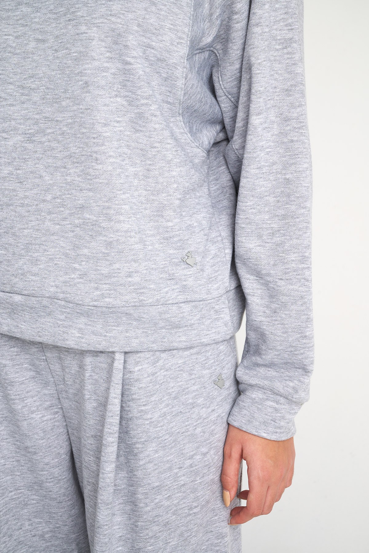 ΜΑΚΡΥΜΑΝΙΚΗ ΒΑΜΒΑΚΕΡΗ ΦΟΥΤΕΡ ΜΠΛΟΥΖΑ φωτογραφία