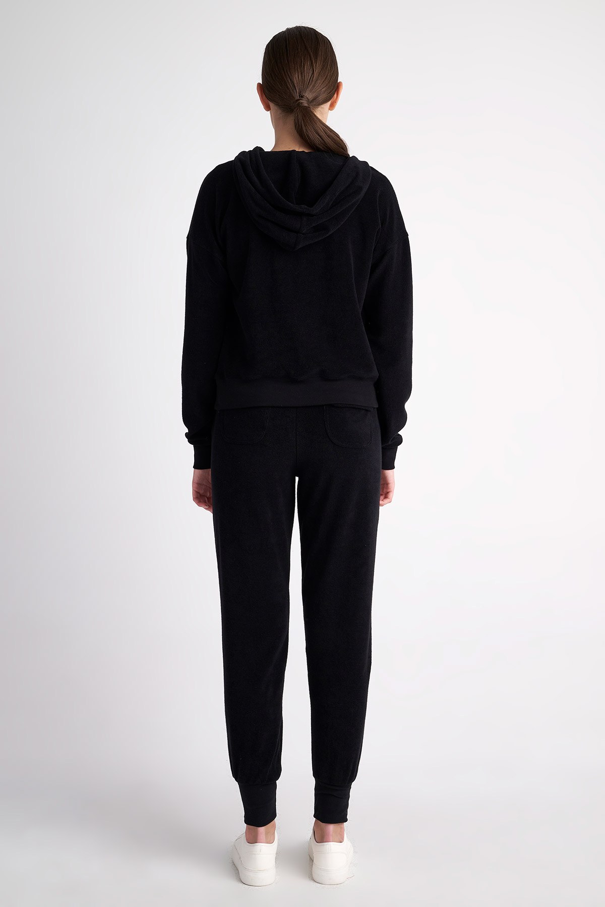 ΠΕΤΣΕΤΕ ΜΑΚΡΥΜΑΝΙΚΗ ΜΠΛΟΥΖΑ ΜΕ ΚΟΡΔΟΝΙΑ φωτογραφία