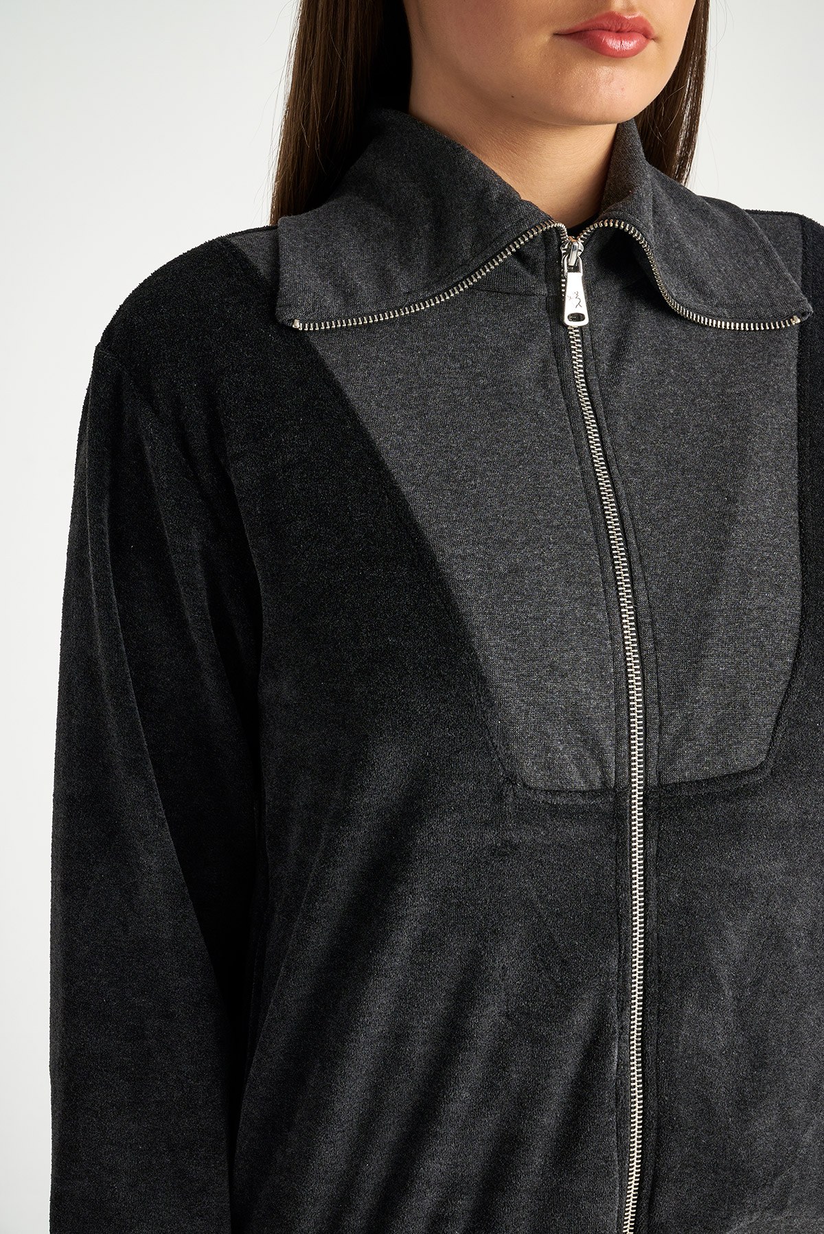 ΔΙΧΡΩΜΗ ΒΕΛΟΥΤΕ ΖΑΚΕΤΑ φωτογραφία