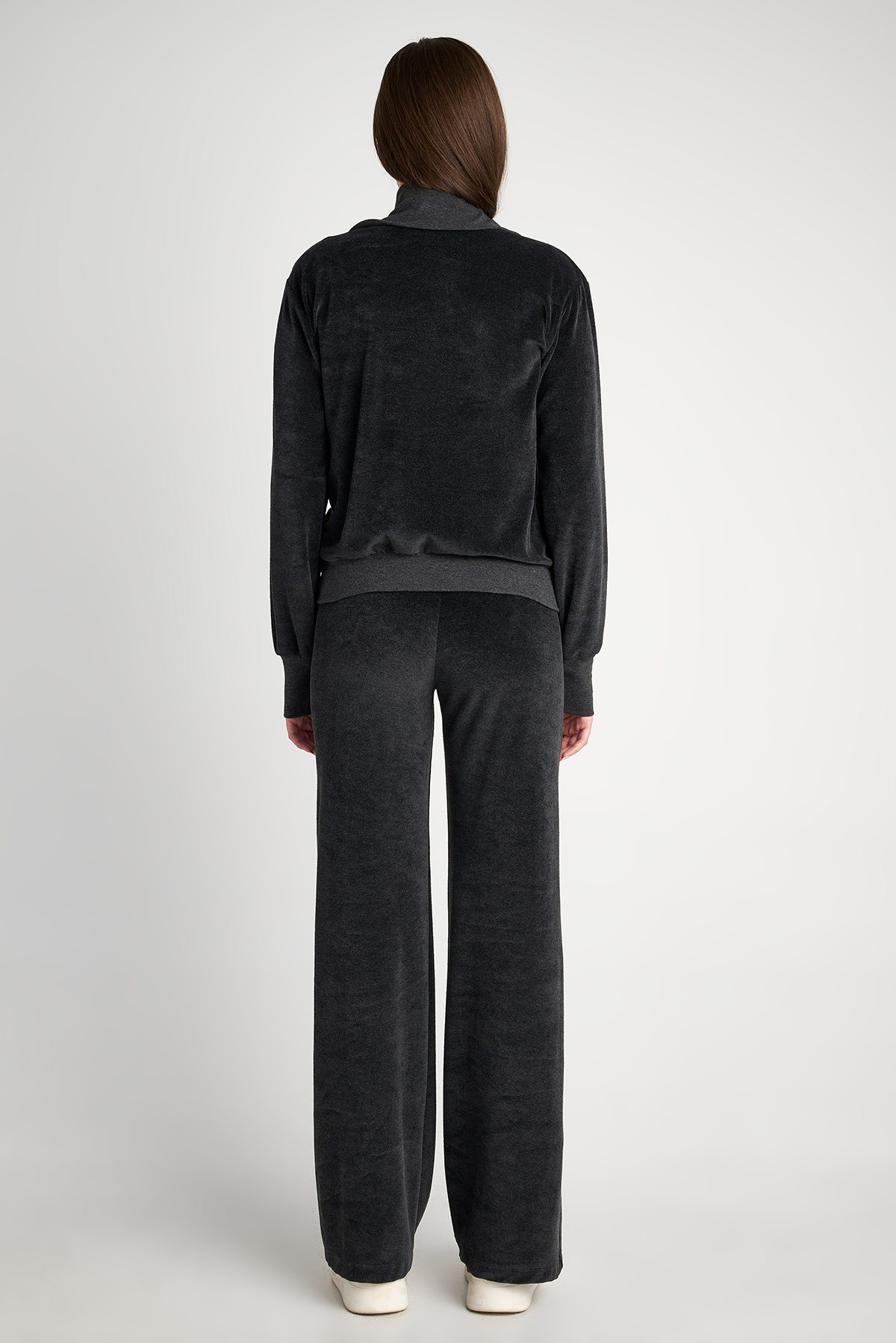 ΔΙΧΡΩΜΗ ΒΕΛΟΥΤΕ ΖΑΚΕΤΑ φωτογραφία