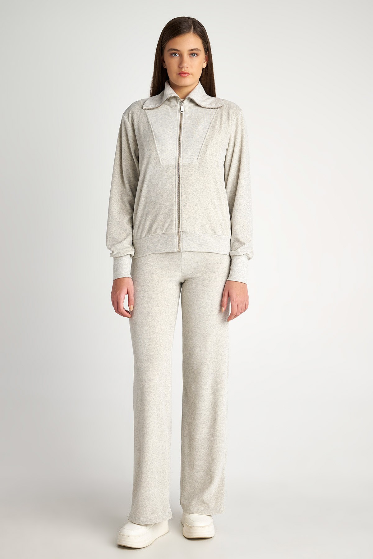 ΔΙΧΡΩΜΗ ΒΕΛΟΥΤΕ ΖΑΚΕΤΑ φωτογραφία