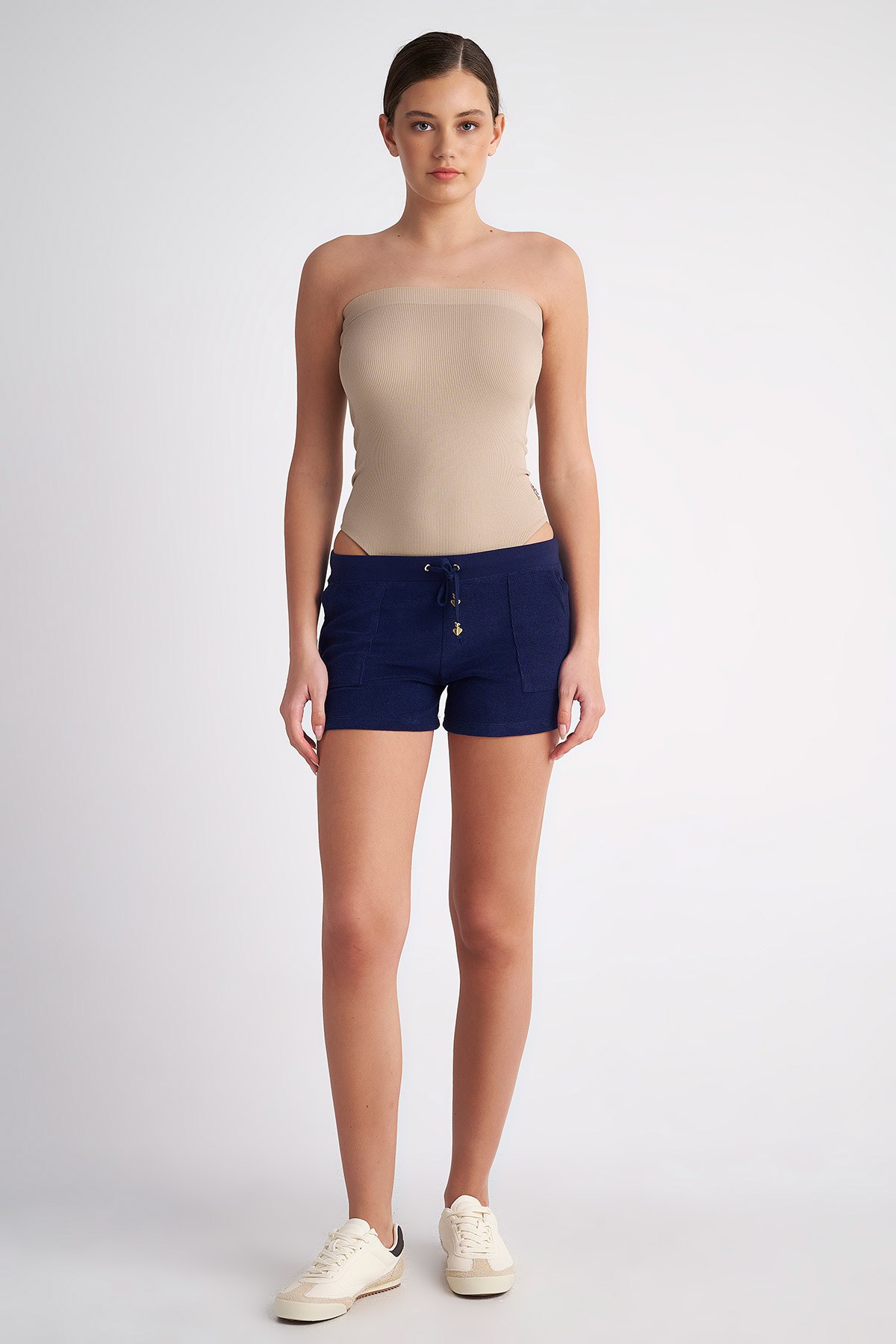 ΜΟΝΟΧΡΩΜΟ ΣΤΡΑΠΛΕΣ ΡΙΜΠ ΚΟΡΜΑΚΙ φωτογραφία