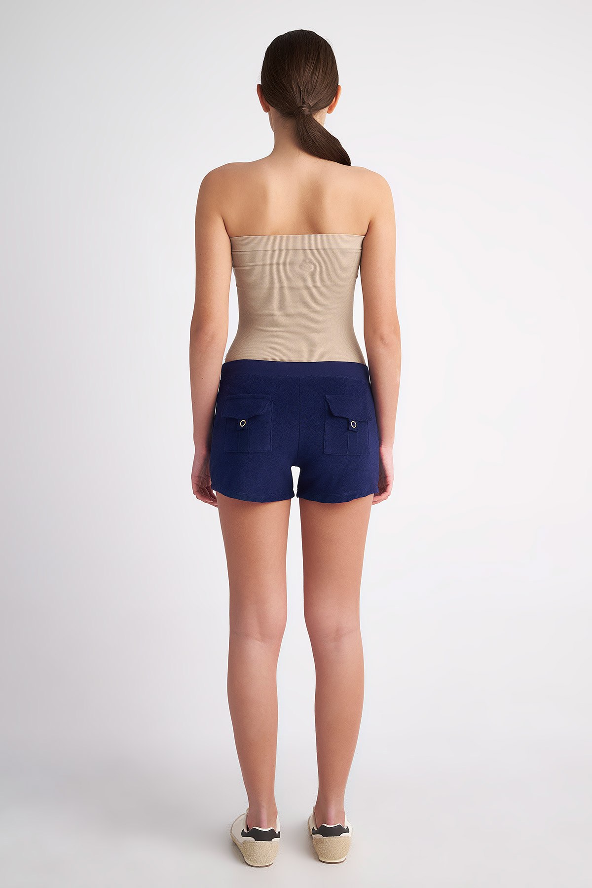 ΜΟΝΟΧΡΩΜΟ ΣΤΡΑΠΛΕΣ ΡΙΜΠ ΚΟΡΜΑΚΙ φωτογραφία