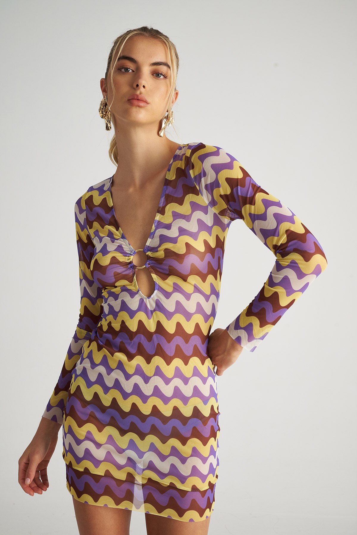 ΜΑΚΡΥΜΑΝΙΚΟ ΗΜΙΔΙΑΦΑΝΟ ΦΟΡΕΜΑ/ΚΑΦΤΑΝΙ φωτογραφία