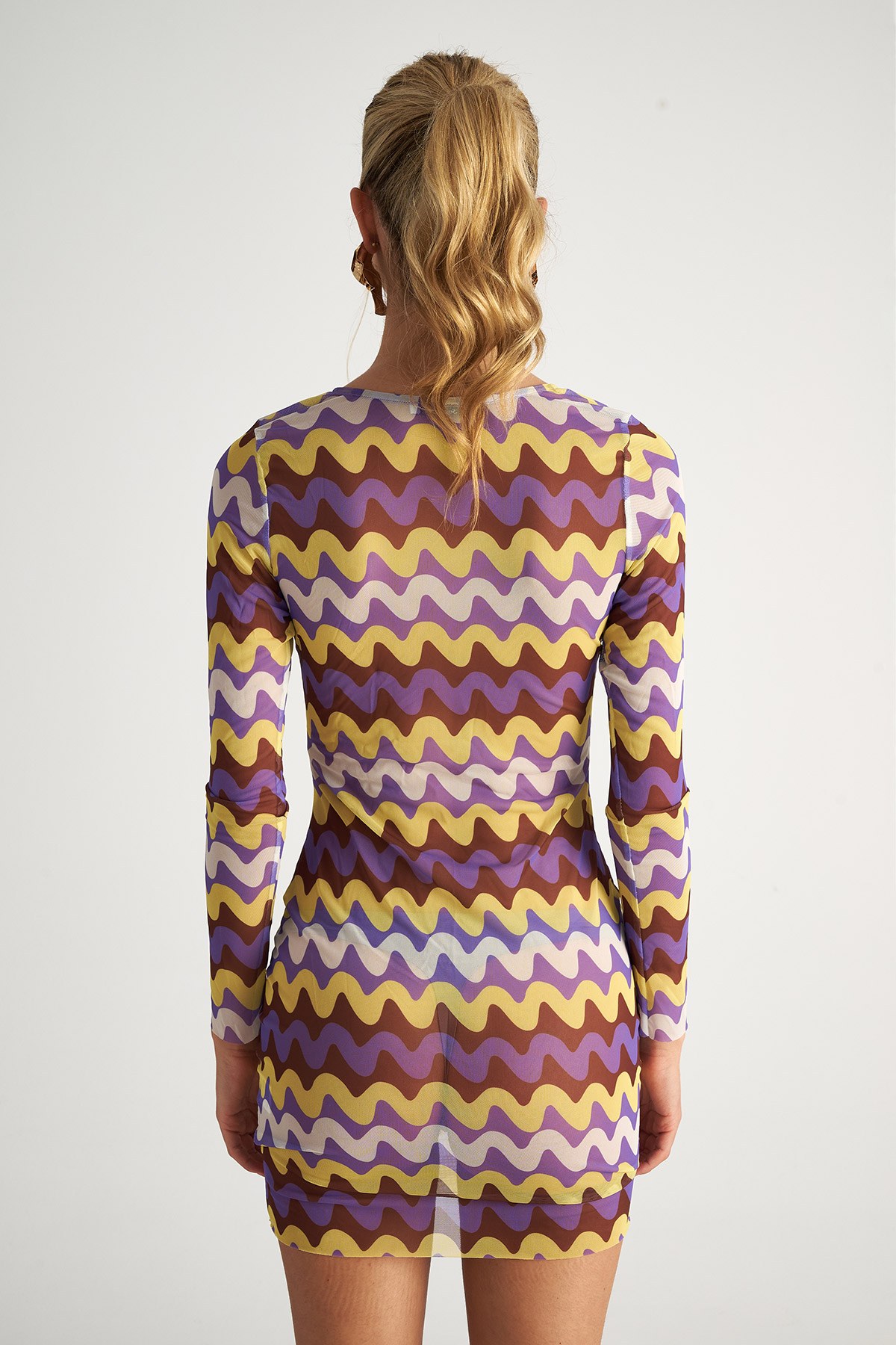 ΜΑΚΡΥΜΑΝΙΚΟ ΗΜΙΔΙΑΦΑΝΟ ΦΟΡΕΜΑ/ΚΑΦΤΑΝΙ φωτογραφία