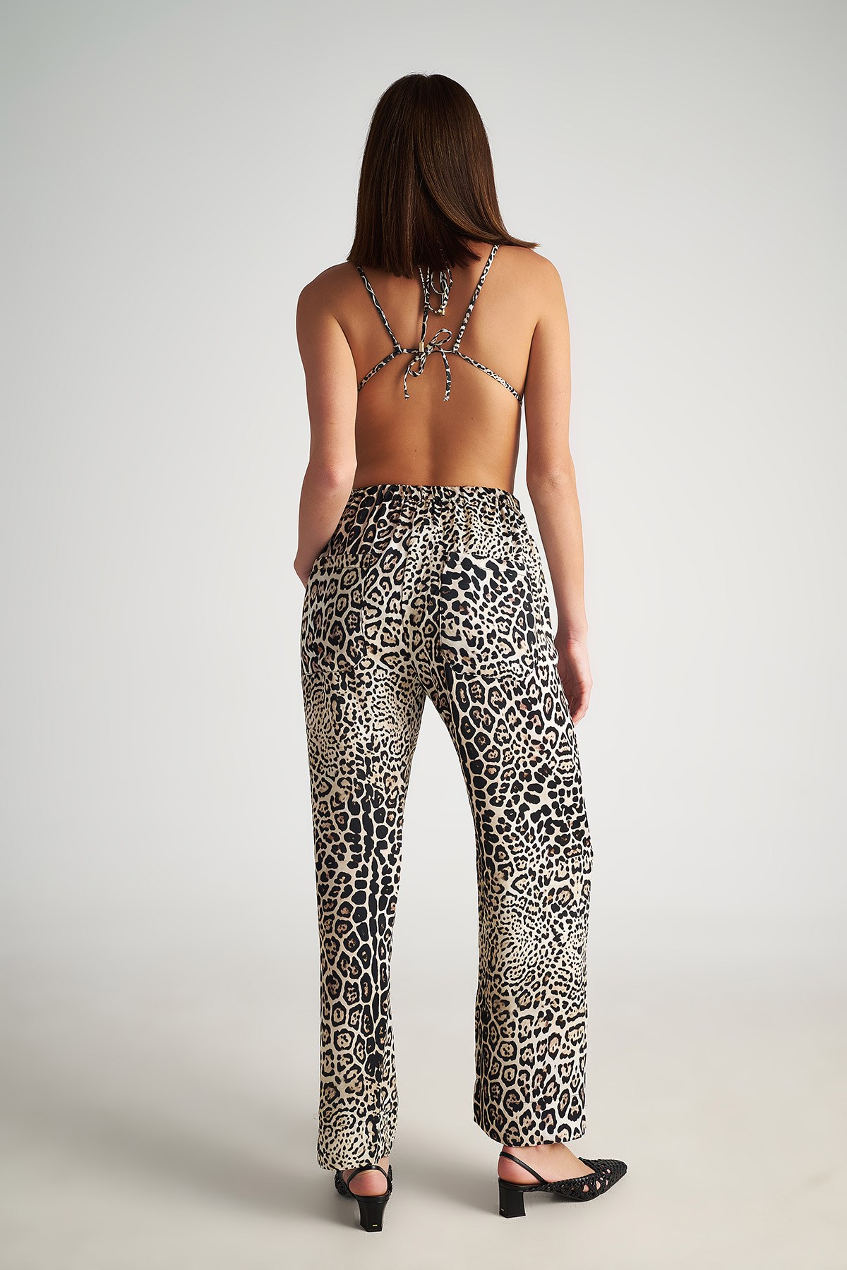 ΦΑΡΔΥ ΠΑΝΤΕΛΟΝΙ ΜΕ ΛΕΟΠΑΡ ΤΥΠΩΜΑ φωτογραφία