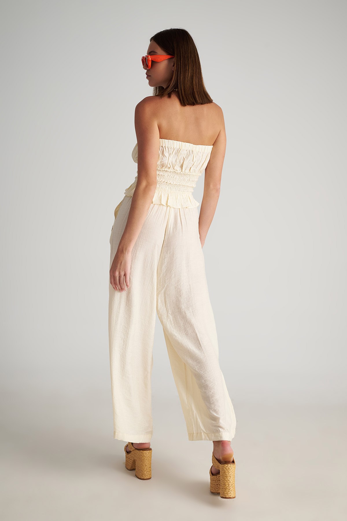 ΦΑΡΔΥ ΠΑΝΤΕΛΟΝΙ ΜΕ ΕΦΕ ΤΣΑΛΑΚΩΜΕΝΟΥ ΥΦΑΣΜΑΤΟΣ φωτογραφία