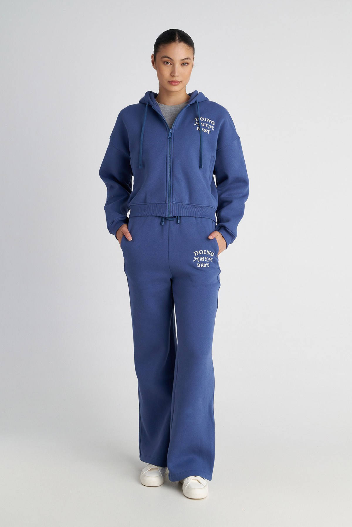 ΒΑΜΒΑΚΕΡΗ ΦΟΥΤΕΡ ΖΑΚΕΤΑ ME ΚΟΥΚΟΥΛΑ ΚΑΙ ΦΛΙΣ ΕΠΕΝΔΥΣΗ φωτογραφία