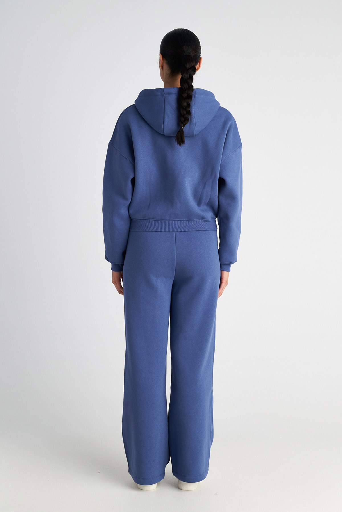 ΒΑΜΒΑΚΕΡΗ ΦΟΥΤΕΡ ΖΑΚΕΤΑ ME ΚΟΥΚΟΥΛΑ ΚΑΙ ΦΛΙΣ ΕΠΕΝΔΥΣΗ φωτογραφία