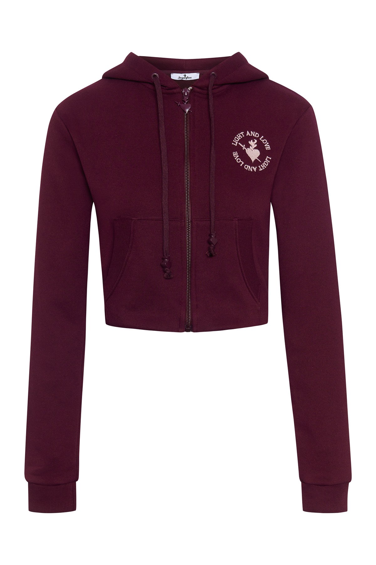 ΒΑΜΒΑΚΕΡΗ ΚΟΝΤΗ ΦΟΥΤΕΡ ΖΑΚΕΤΑ ΜΕ ΚΕΝΤΗΜΕΝΟ ΚΕΙΜΕΝΟ ΣΤΟ ΣΤΗΘΟΣ φωτογραφία