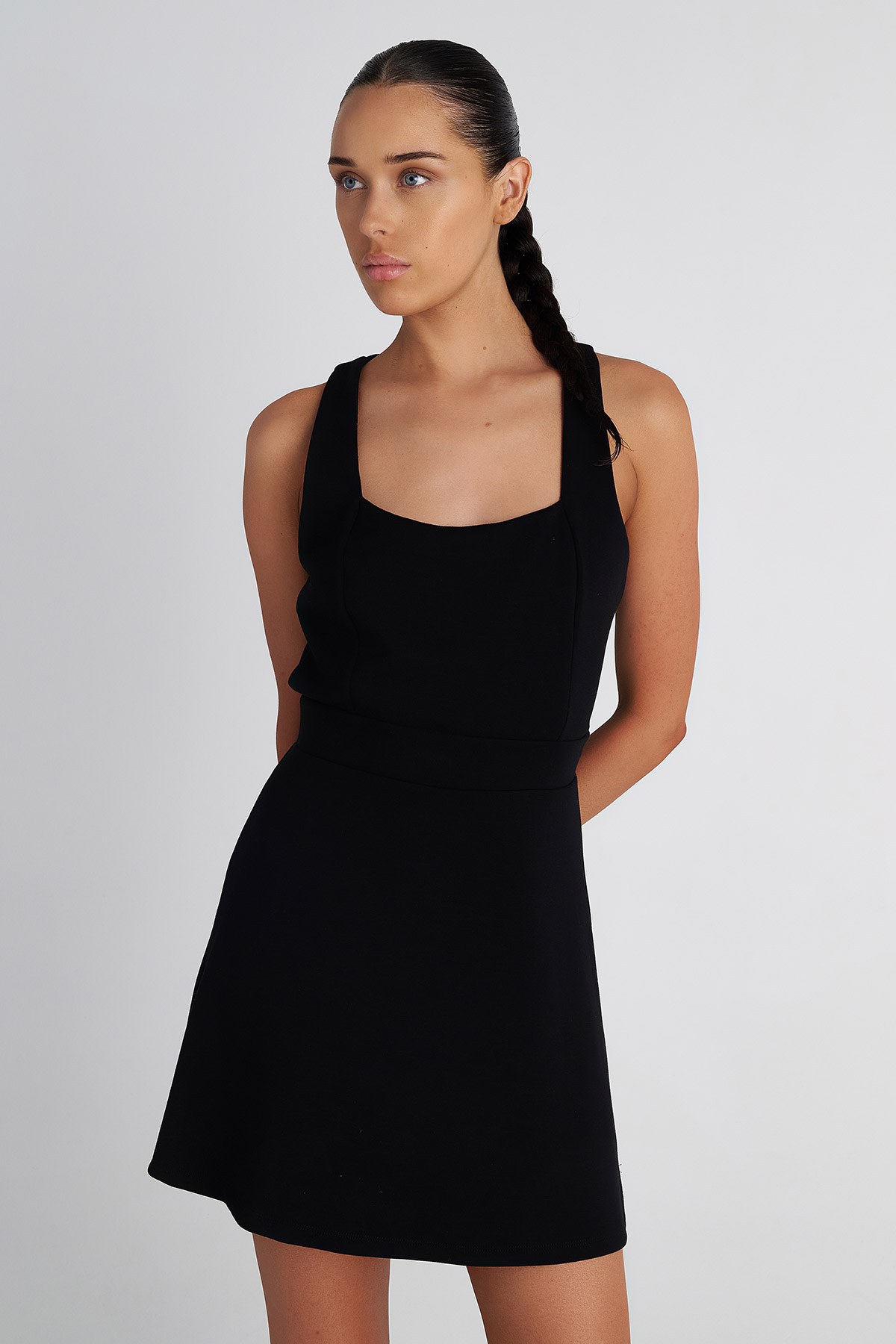 SOFT LIGHT TOUCH ΜΙΝΙ ΦΟΡΕΜΑ ΜΕ ΑΘΛΗΤΙΚΗ ΠΛΑΤΗ φωτογραφία