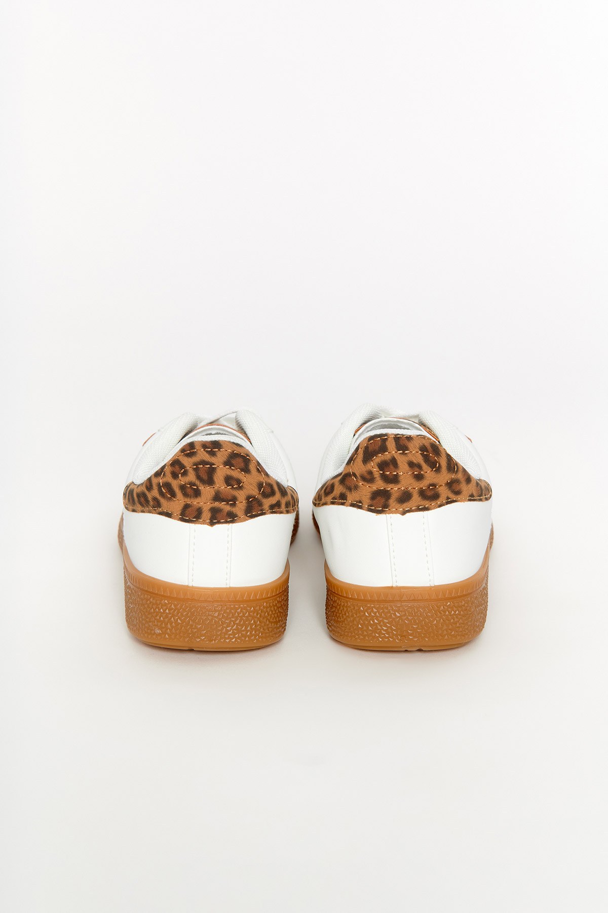 SNEAKERS ΜΕ ANIMAL PRINT ΛΕΠΤΟΜΕΡΕΙΕΣ φωτογραφία