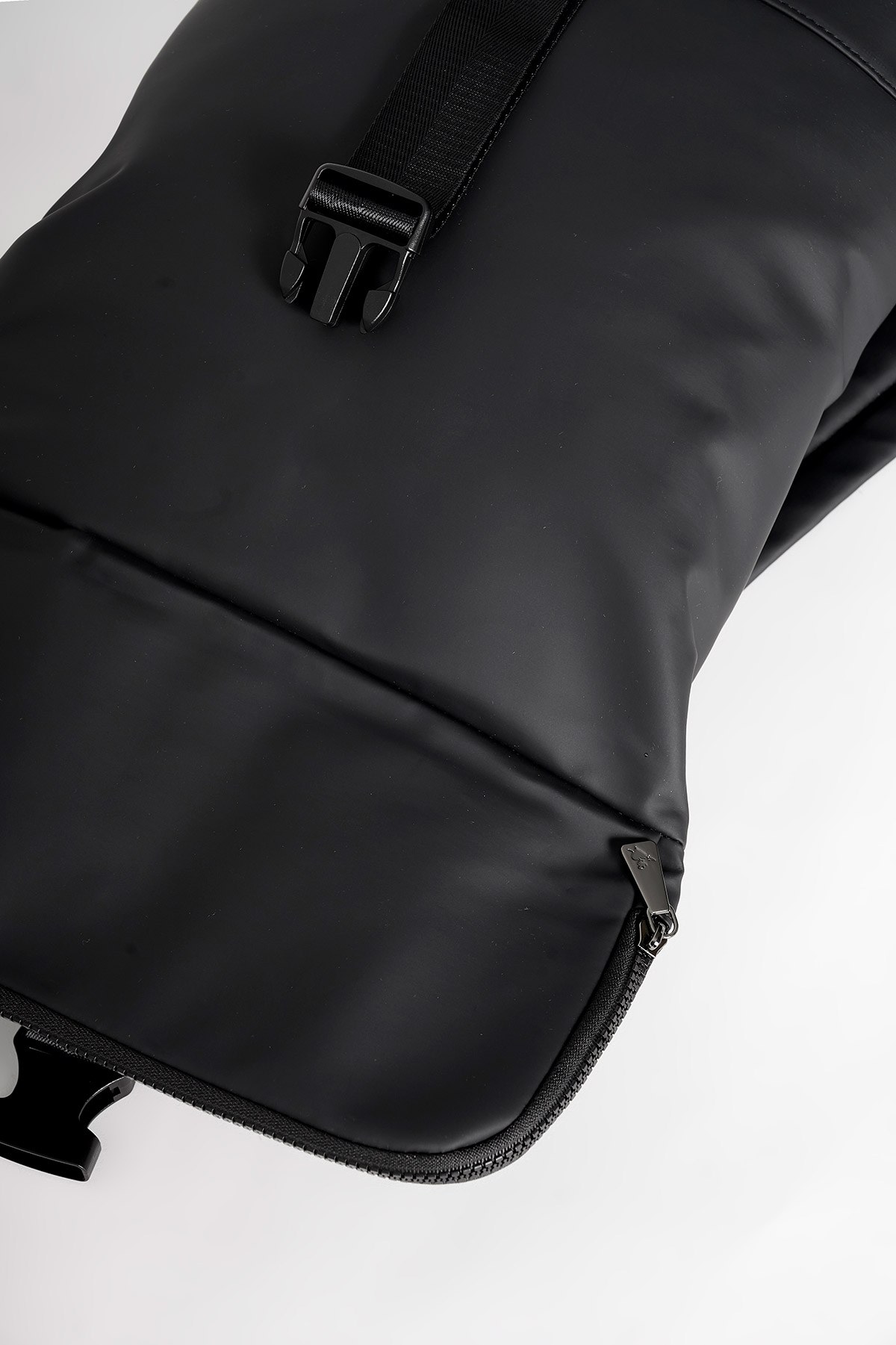 ΑΔΙΑΒΡΟΧΟ ΣΑΚΙΔΙΟ ΠΛΑΤΗΣ ROLLTOP φωτογραφία