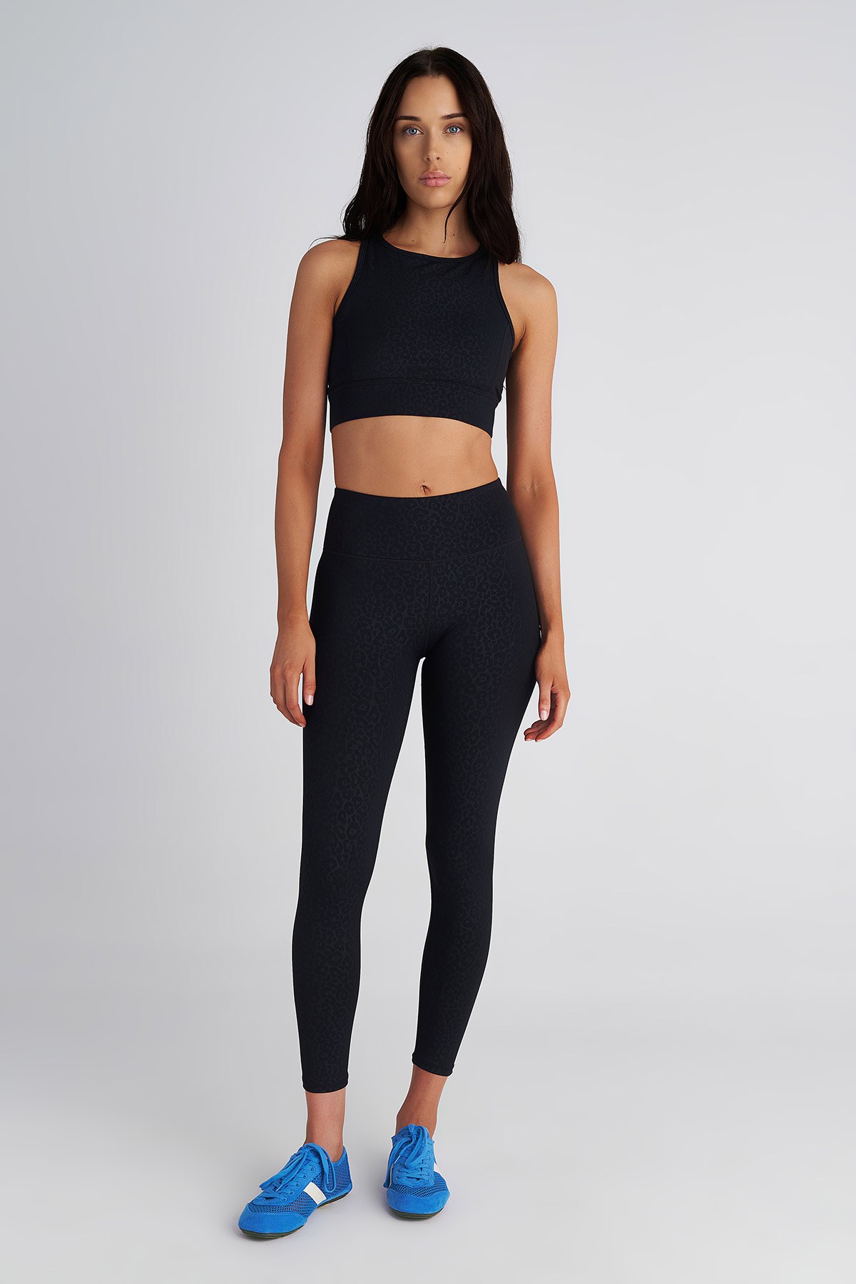 ΚΟΛΑΝ ΓΥΜΝΑΣΤΙΚΗΣ ΜΕ ΛΕΟΠΑΡ ΤΥΠΩΜΑ ΚΑΙ ΡΑΦΗ ΣΟΥΡΑ ΣΤΟ Π