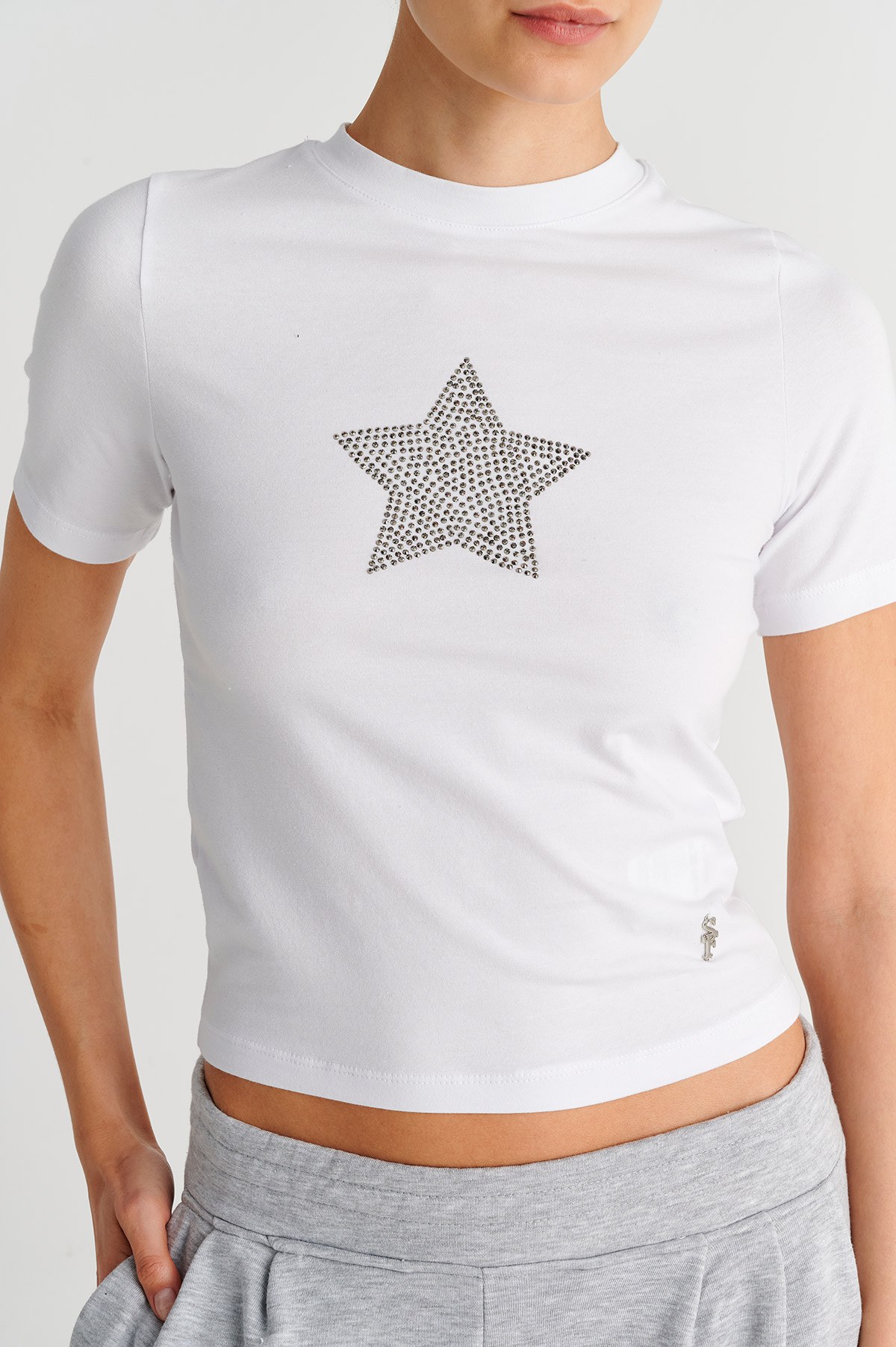 ΚΟΝΤΟΜΑΝΙΚΗ ΒΑΜΒΑΚΕΡΗ ΜΠΛΟΥΖΑ ΜΕ ΣΤΡΑΣ ΜΕ ΣΧΕΔΙΟ ΑΣΤΕΡΙ φωτογραφία