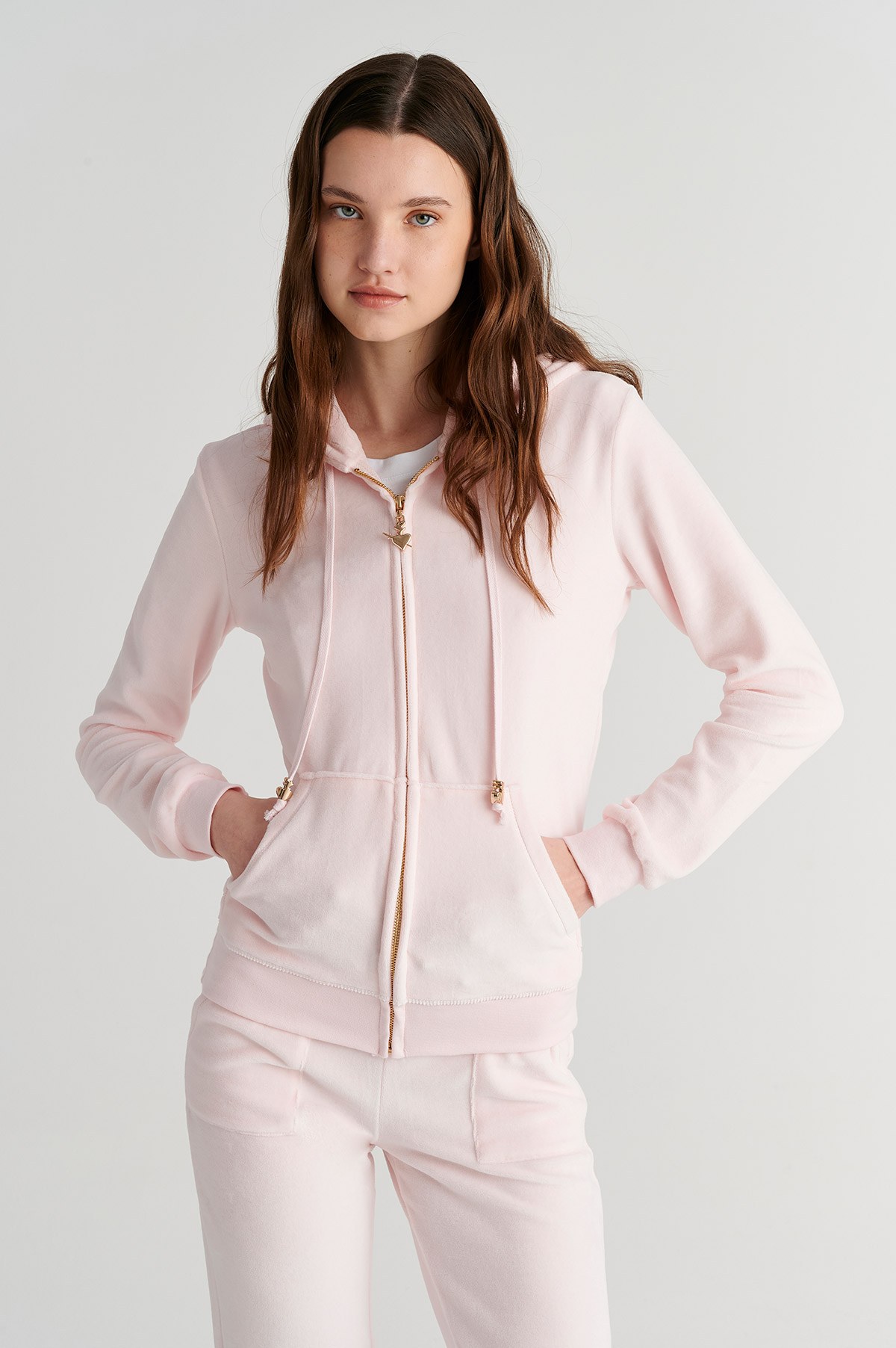 ΚΛΑΣΙΚΗ ΒΕΛΟΥΤΕ ΖΑΚΕΤΑ ΜΕ ΚΟΥΚΟΥΛΑ