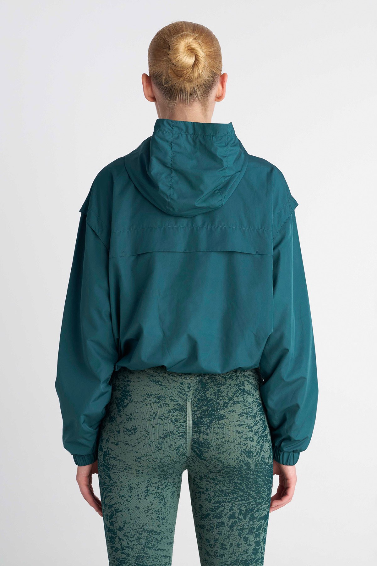 ΑΔΙΑΒΡΟΧΟ ΜΠΟΥΦΑΝ ΜΕ ΚΟΥΚΟΥΛΑ φωτογραφία