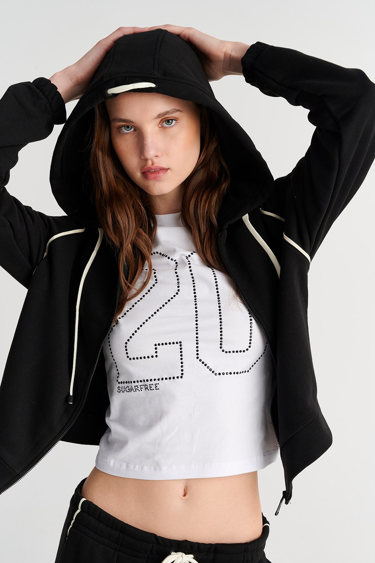 ΒΑΜΒΑΚΕΡΗ ΦΟΥΤΕΡ ΖΑΚΕΤΑ ΜΕ ΔΙΑΚΟΣΜΗΤΙΚΟ ΣΙΡΙΤΙ