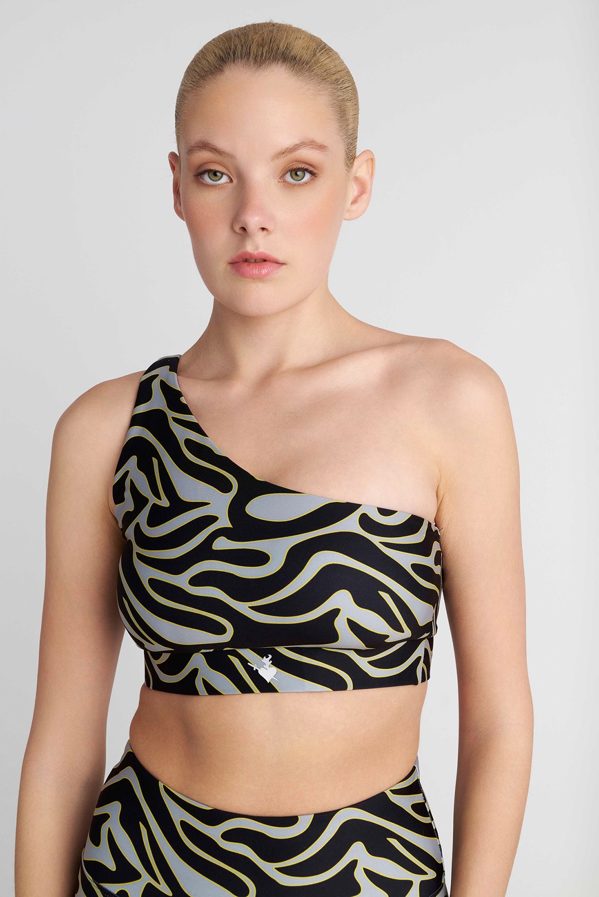 ΑΘΛΗΤΙΚO ΚΟΝΤO ΤΟΠ / ΜΠΟΥΣΤΑΚΙ ΜΕ ΕΝΑΝ ΩΜΟ ΚΑΙ ΤΥΠΩΜΑ