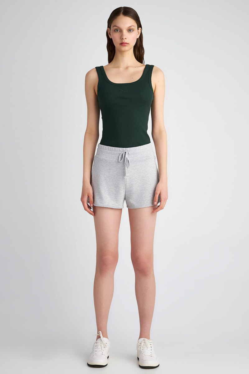 COTTON SHORTS IN SLIM FIT-23810201-210