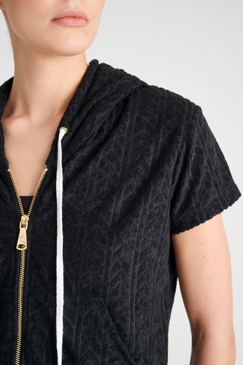 ΚΟΝΤΟΜΑΝΙΚΗ ΠΕΤΣΕΤΕ ΖΑΚΕΤΑ ΜΕ ΑΝΑΓΛΥΦΑ ΣΧΕΔΙΑ-23813002-110