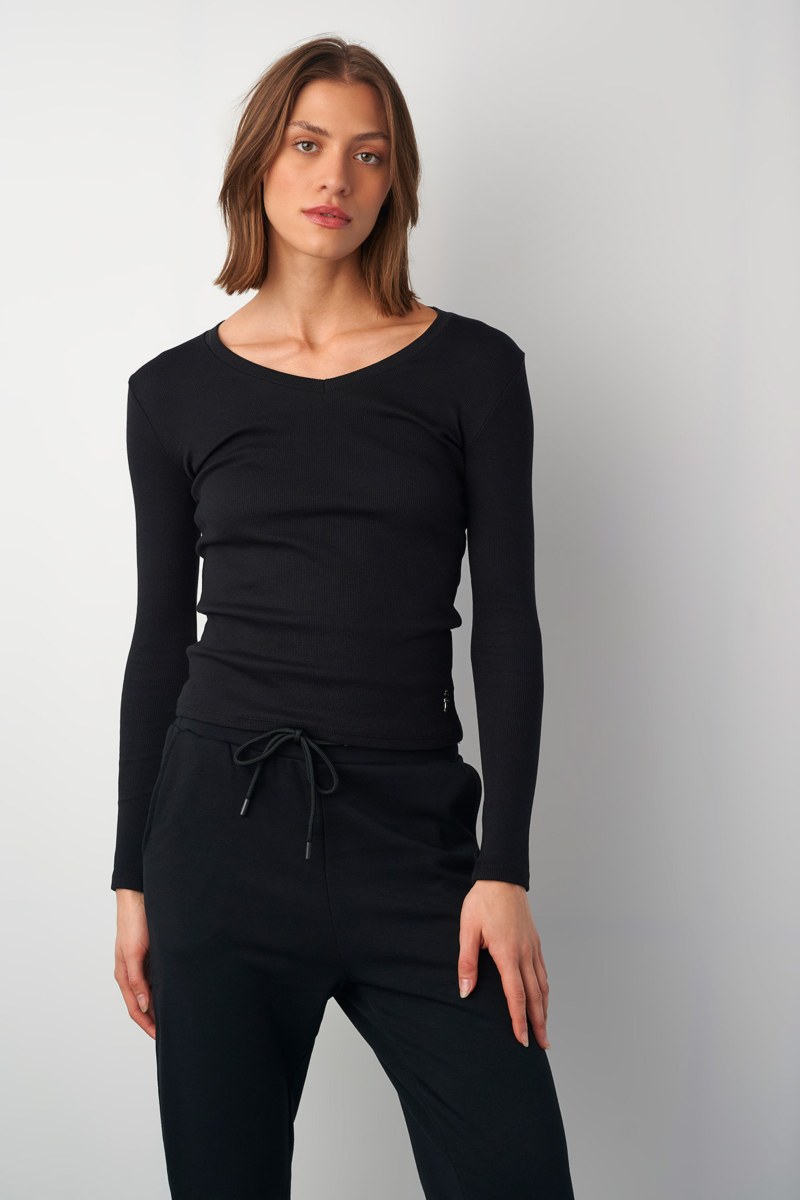 BASIC COTTON RIBBED TOP IN 'V' NECKLINE-24832038-110