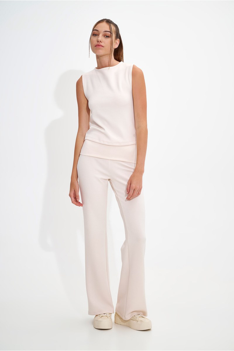 SOFT LIGHT TOUCH SLEEVELESS TANK TOP-24832103-103