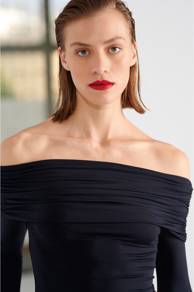 GATHERED OFF-THE-SHOULDER CROPPED TOP-24832221-110