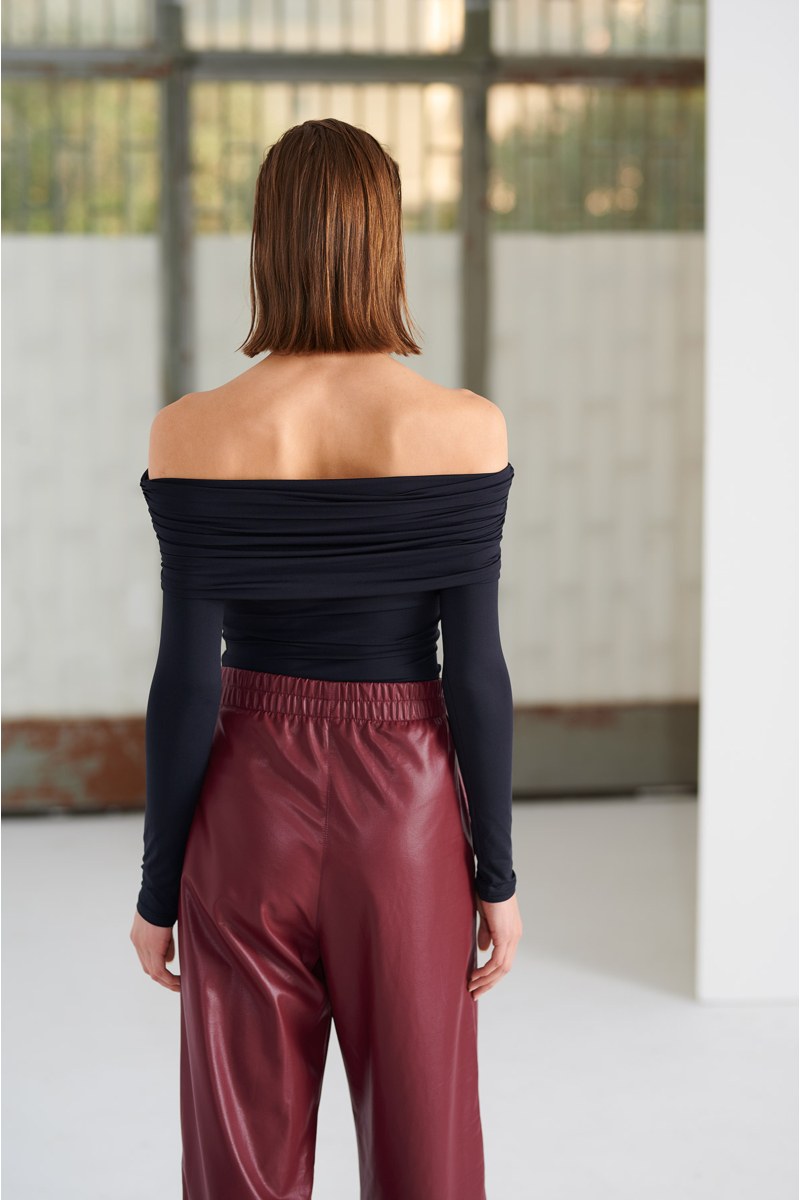 GATHERED OFF-THE-SHOULDER CROPPED TOP-24832221-110