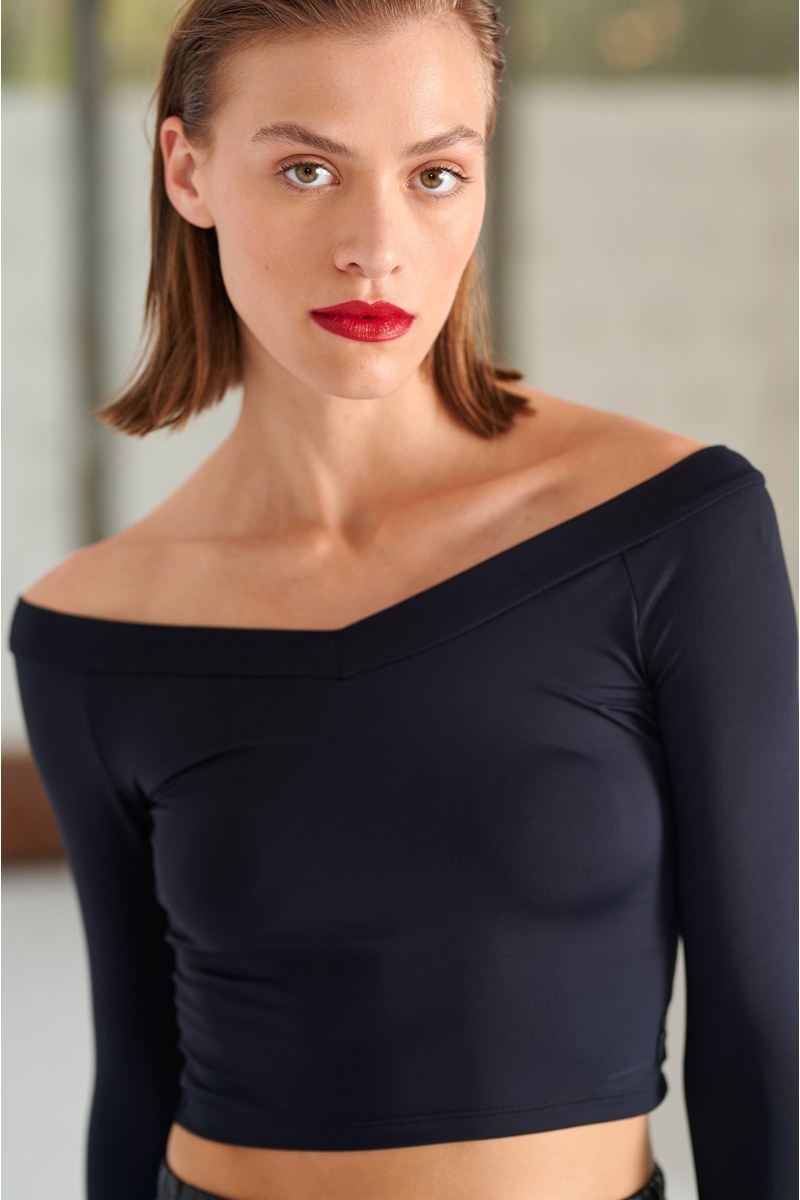 LONG SLEEVED TOP WITH 'V' NECKLINE-24832223-110