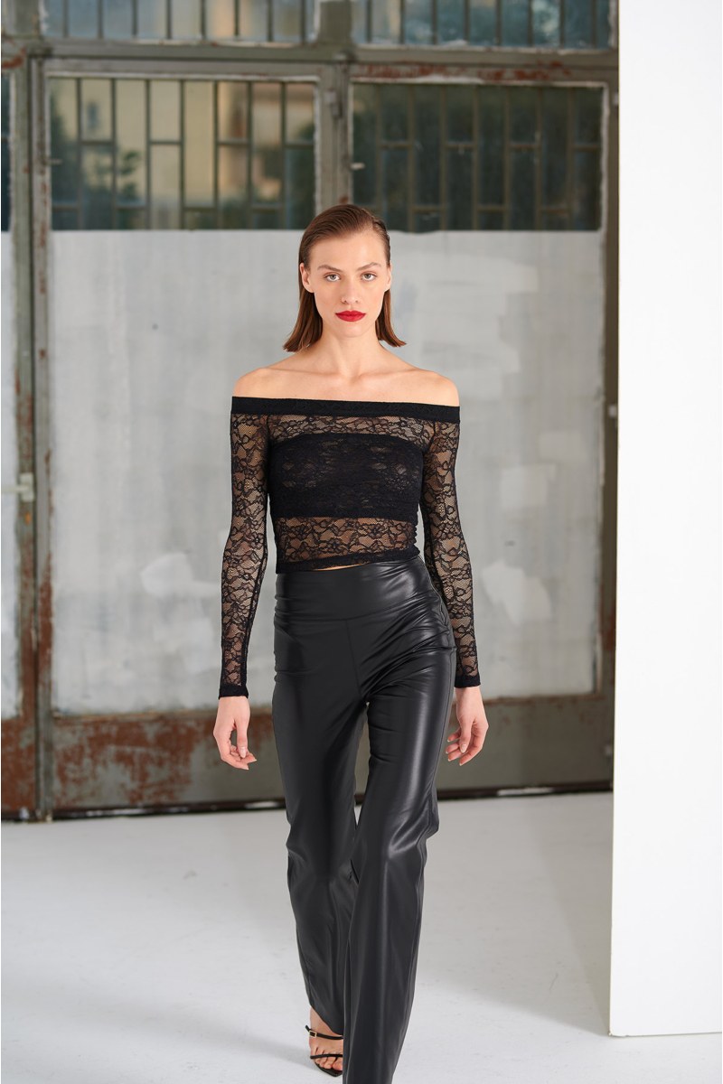 ΚΟΝΤΗ ΜΠΛΟΥΖΑ ΜΕ ΔΑΝΤΕΛΑ KAI ΑΚΑΛΥΠΤΟΥΣ ΩΜΟΥΣ-24832229-110