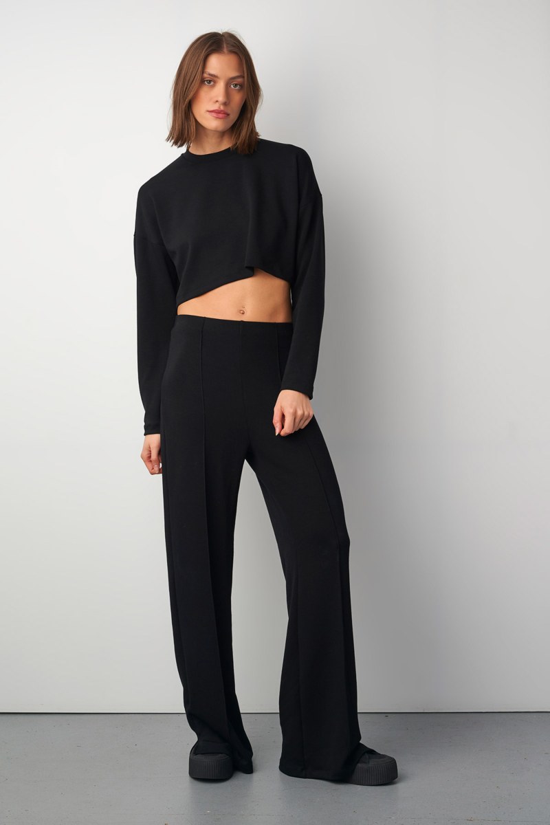 SOFT LIGHT TOUCH CROPPED TOP IN LOOSE FIT-24832283-110