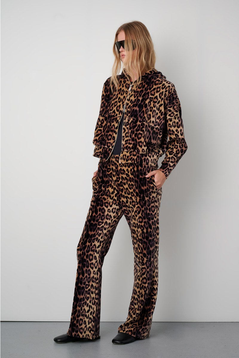 OVERSIZED ΒΕΛΟΥΤΕ ΖΑΚΕΤΑ ΜΕ ΚΟΥΚΟΥΛΑ ΚΑΙ ΛΕΟΠΑΡ ΤΥΠΩΜΑ