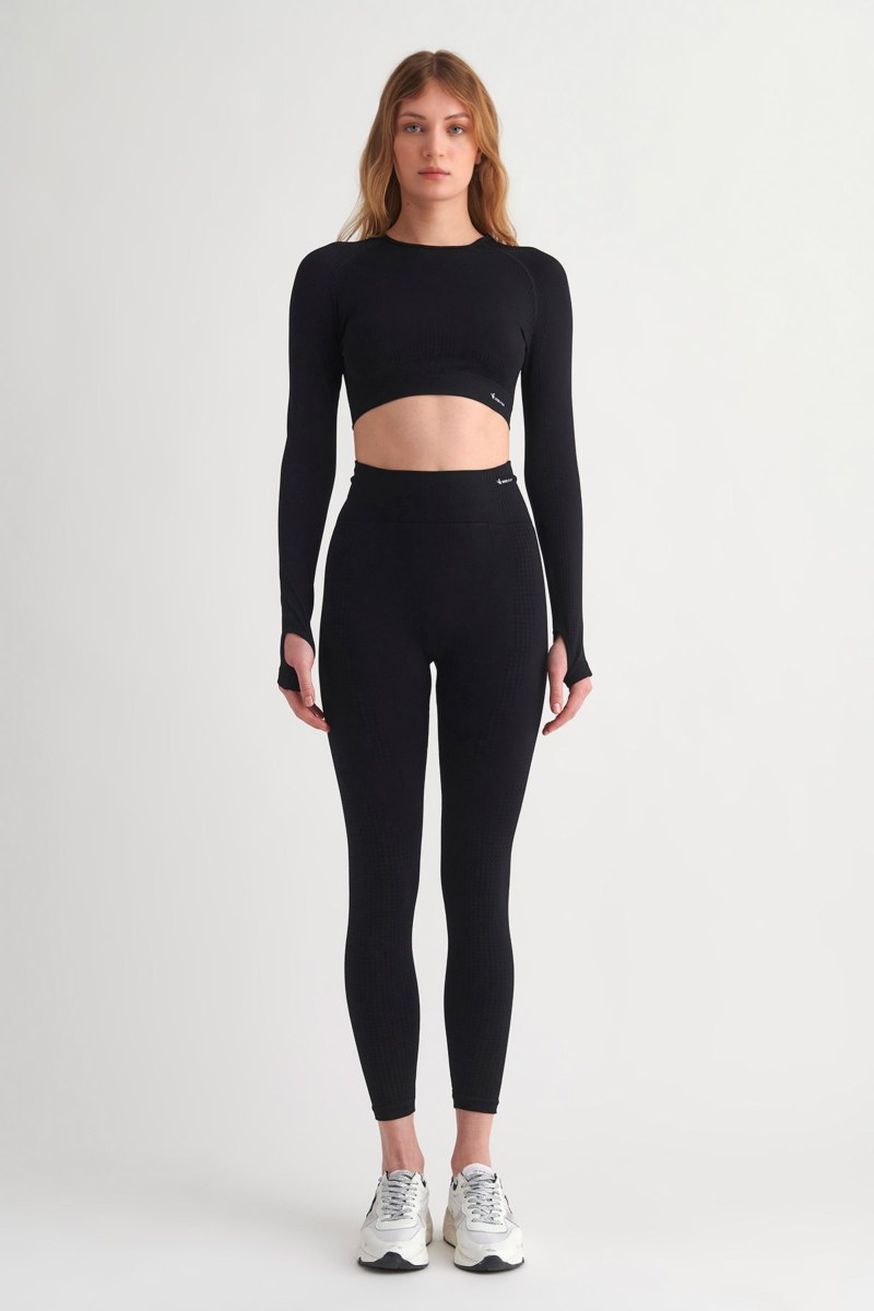 SEAMLESS SPORTS CROP TOP WITH THUMB DETAILS-24848060-110